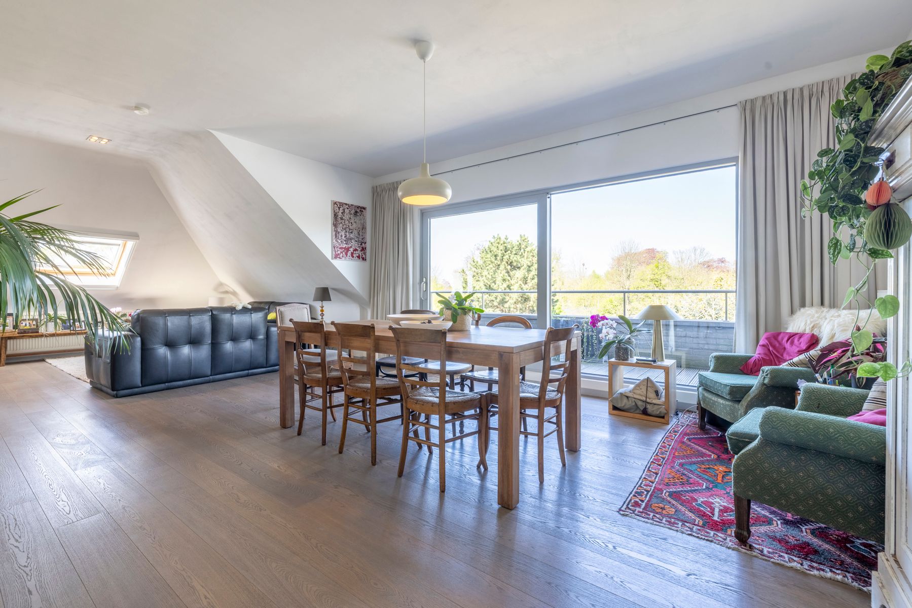 Penthouse met 2 slaapkamers, autostaanplaats en 2 terrassen foto {{pictureIndex}}