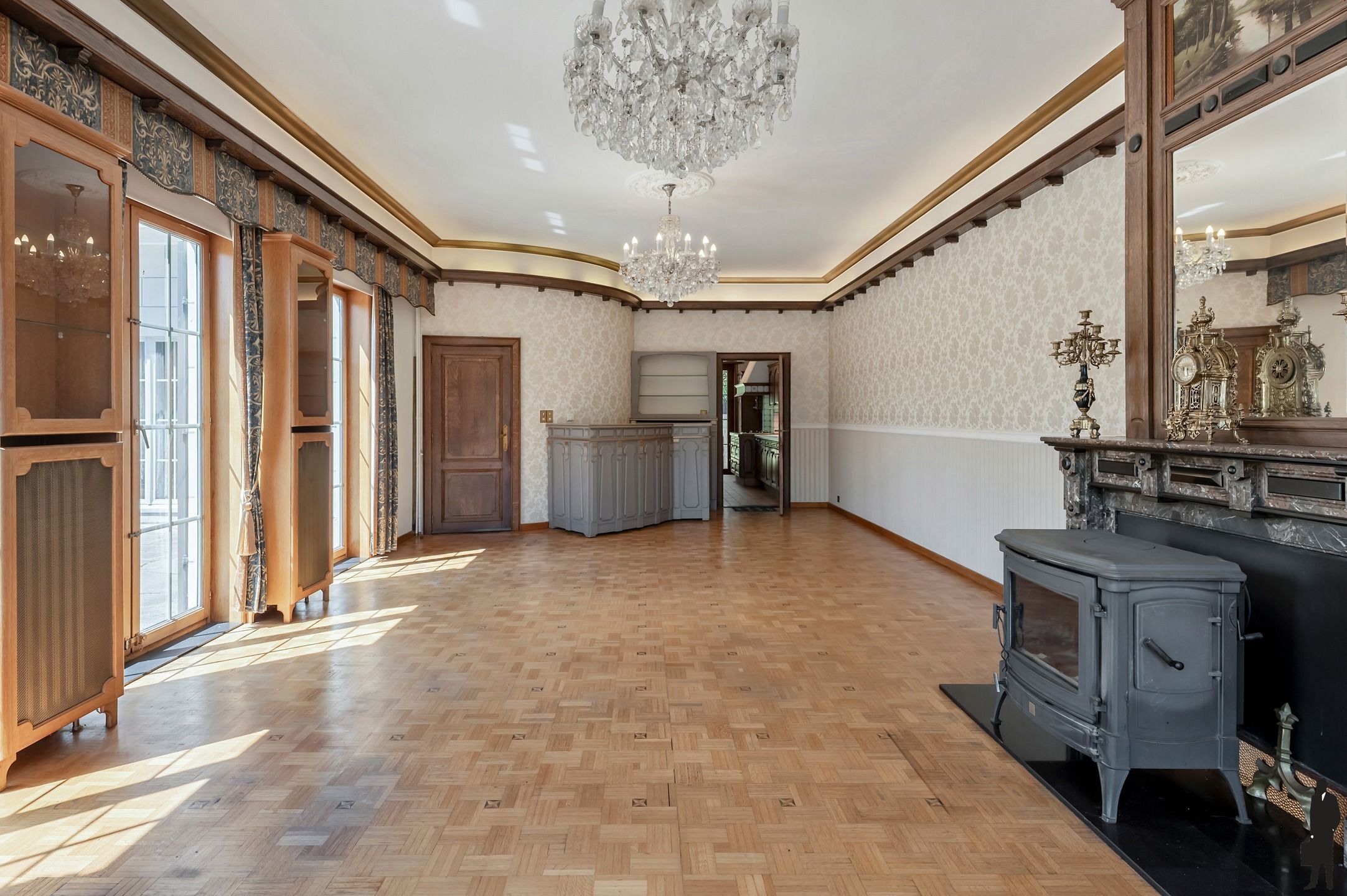 Uitzonderlijk gelegen villa nabij groen op grond van 2.785m² foto 9
