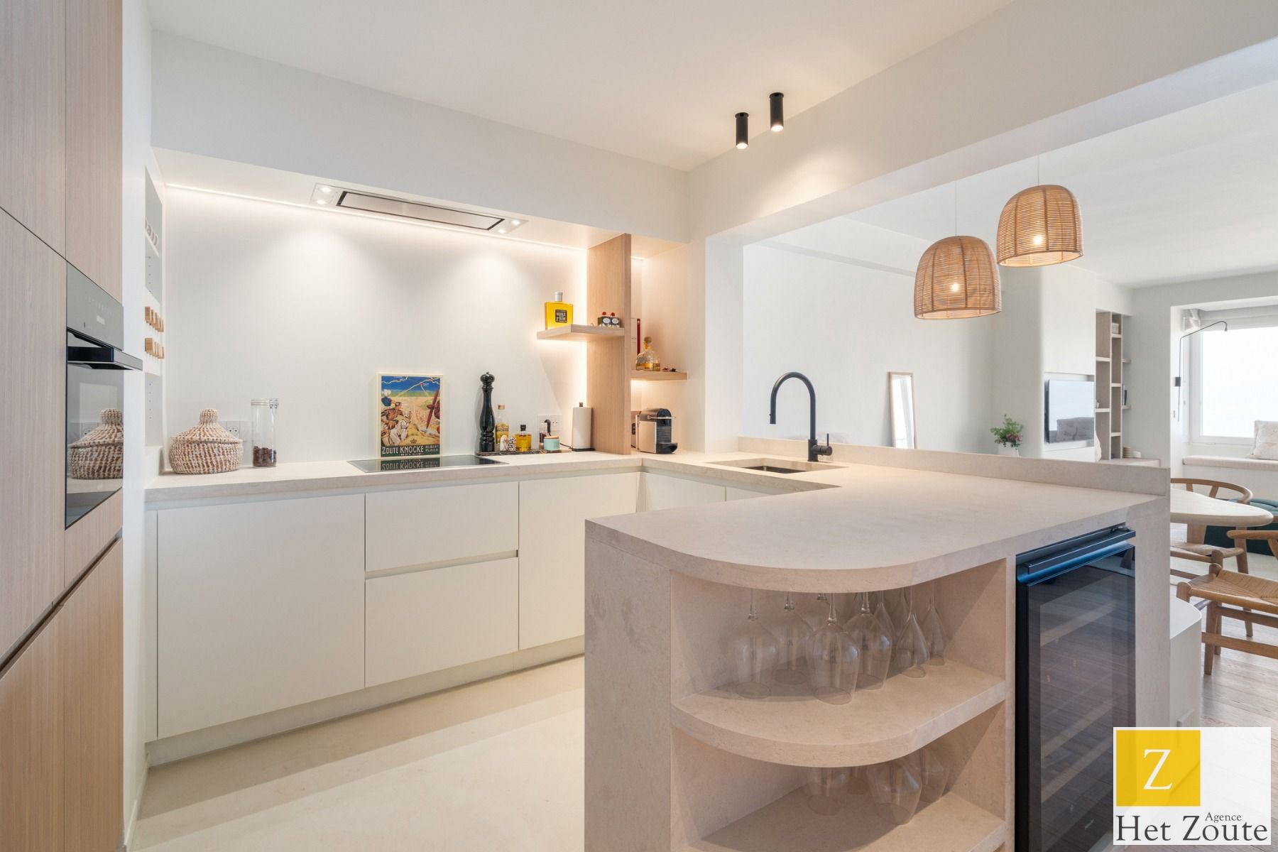 Elegantie, exclusieve luxe en frontaal zeezicht in Het Zoute foto 5