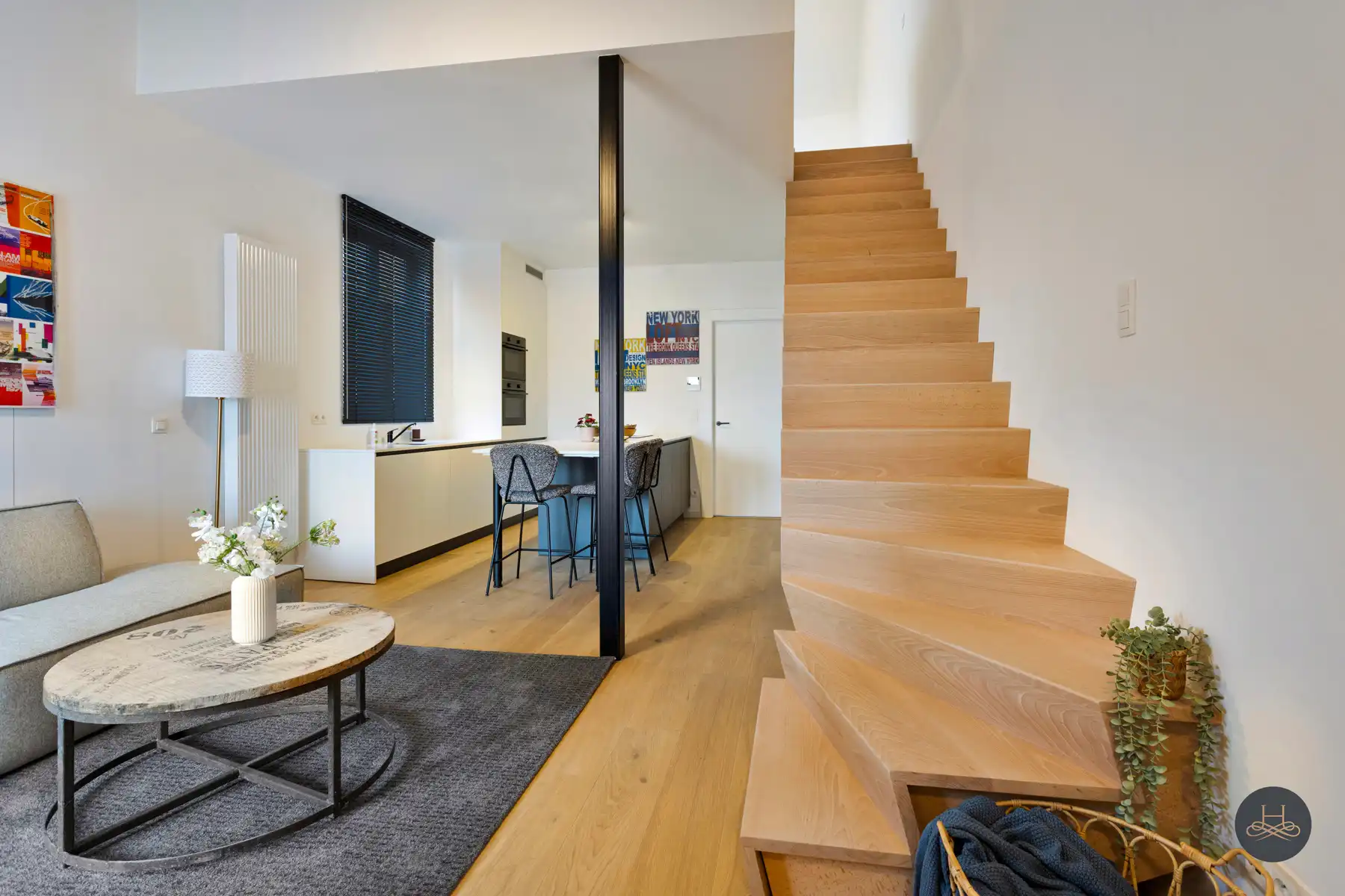 Prachtige trendy penthouse met terras foto 3