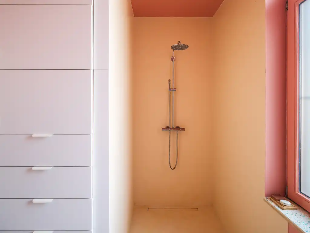Architecturale gezinswoning met drie slaapkamers, zicht op water en groen, vlak bij de Coupure. foto 22