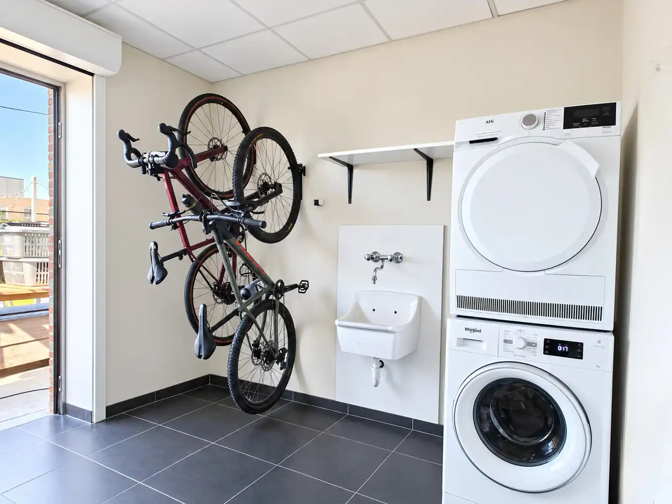 Ruime instapklare gezinswoning met 3 slaapkamers foto 12