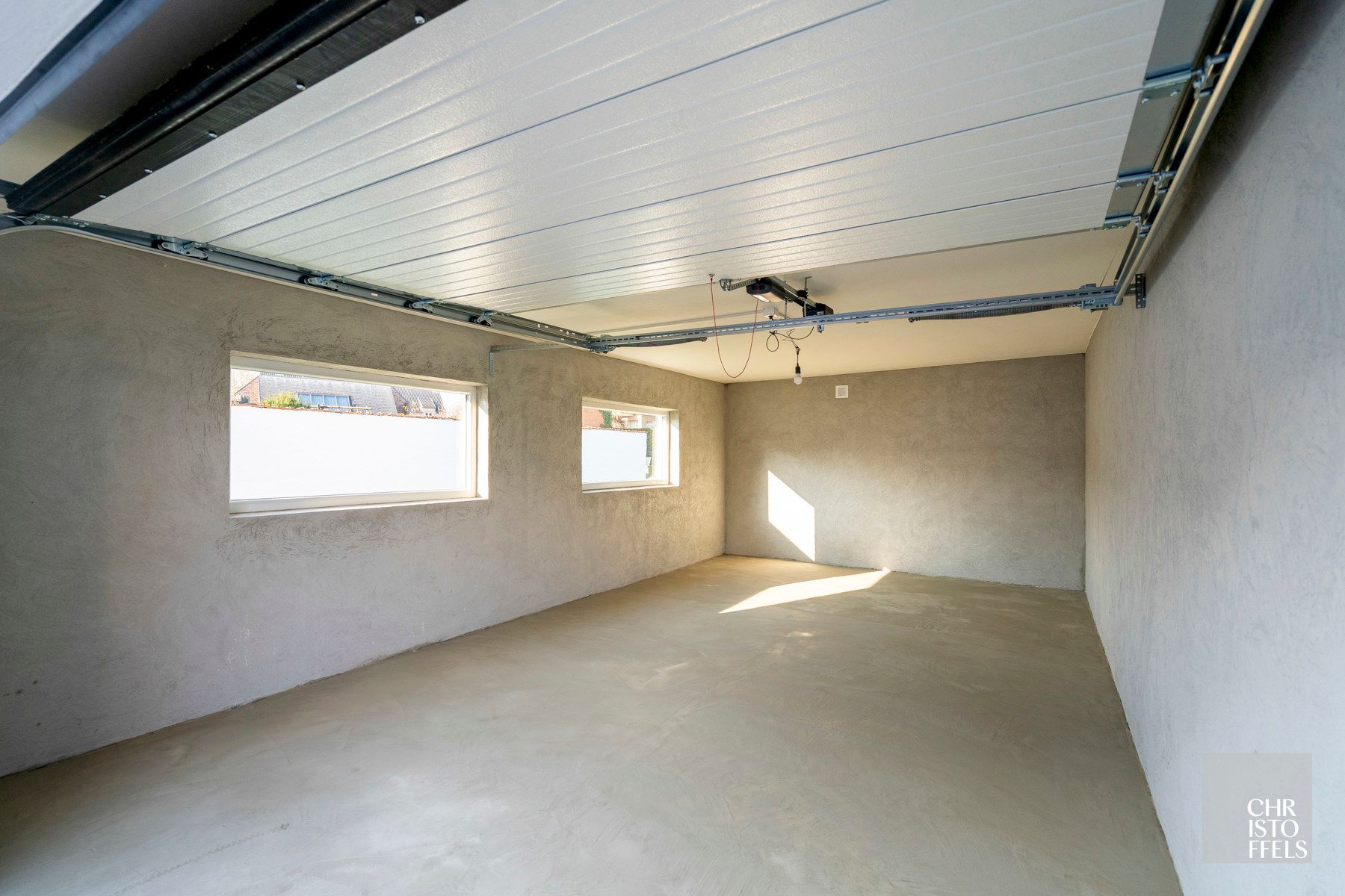 Stijlvol gerenoveerde gezinswoning met tuin op ideale locatie!  foto 22