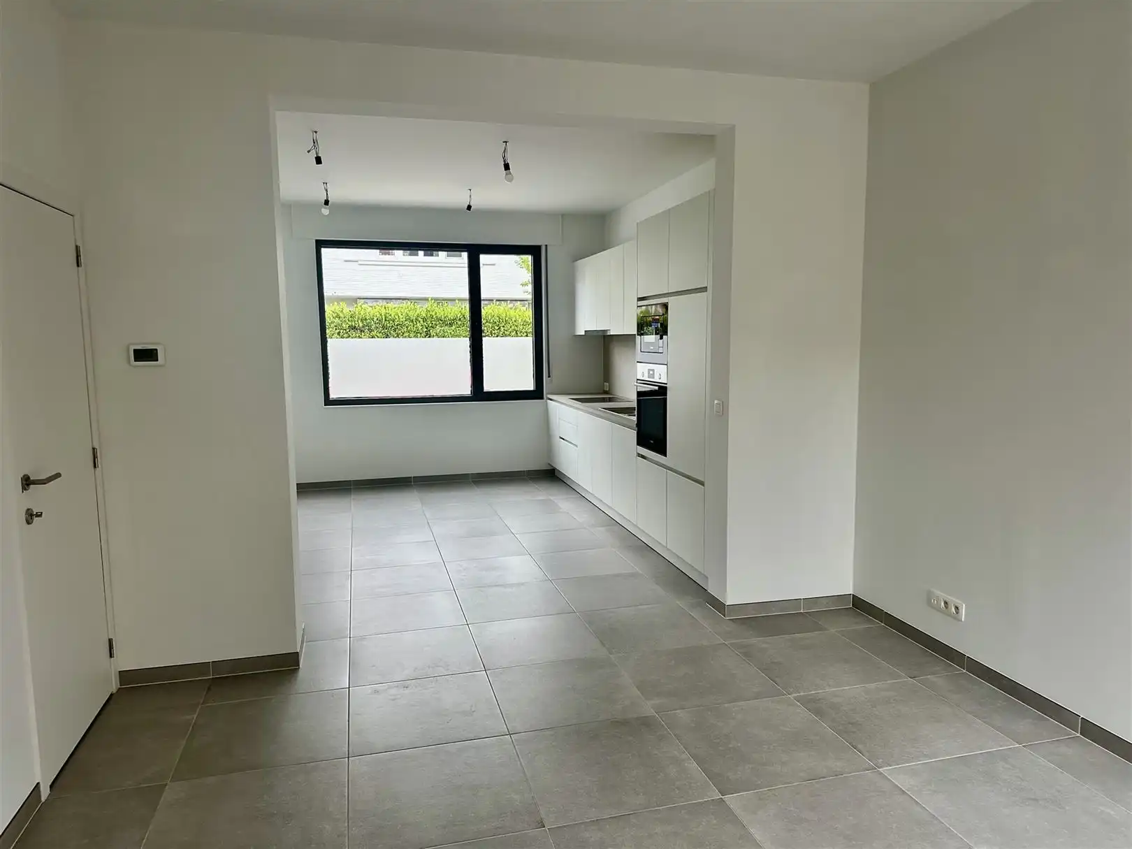Instapklare gezinswoning te huur met tuin nabij het station foto 5