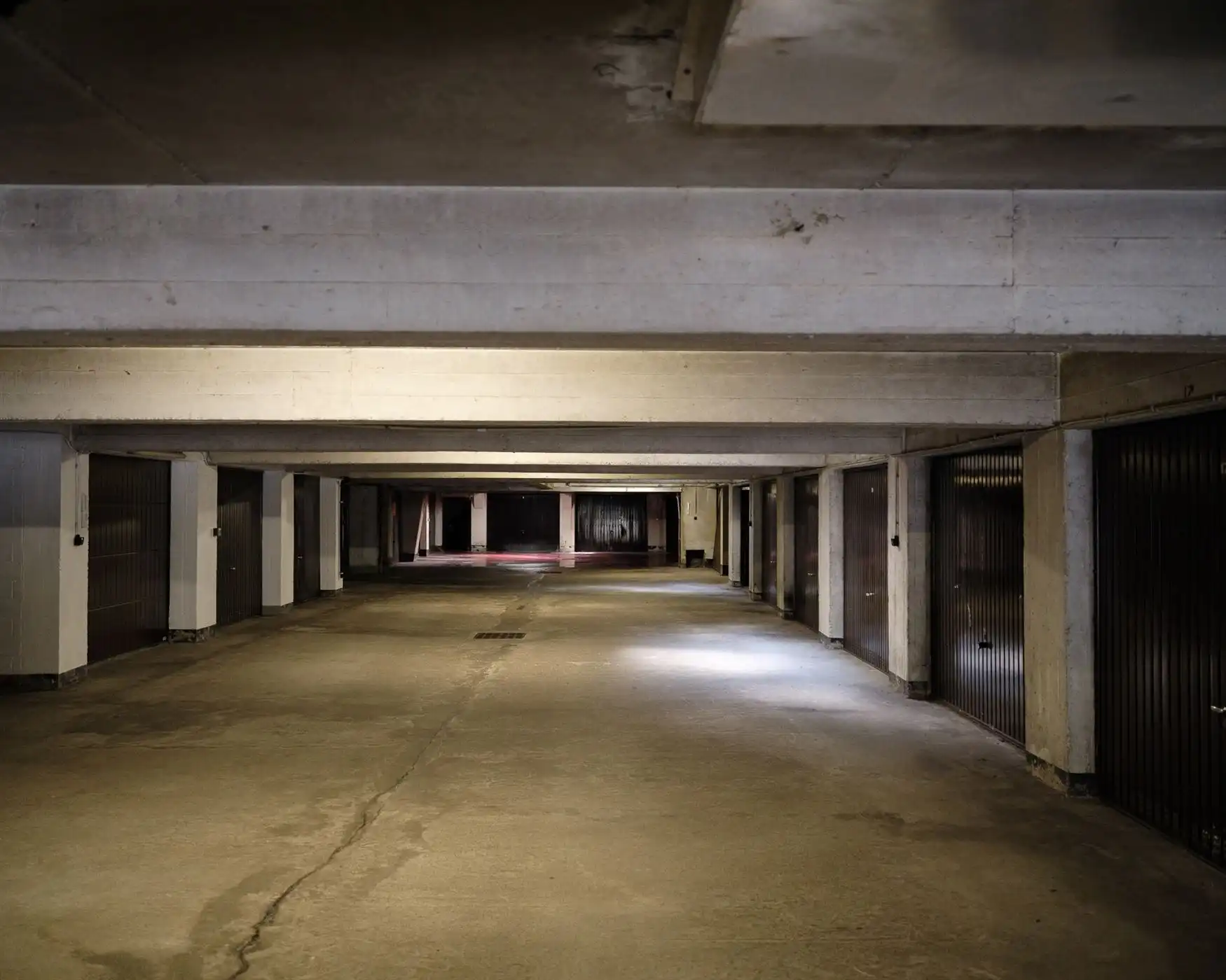 Veelzijdige garagebox te koop in Sint-Denijs-Westrem! foto 2