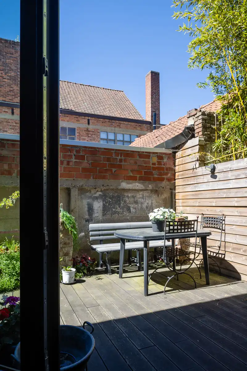 Ruim wonen met terras en 3 slaapkamers foto 16