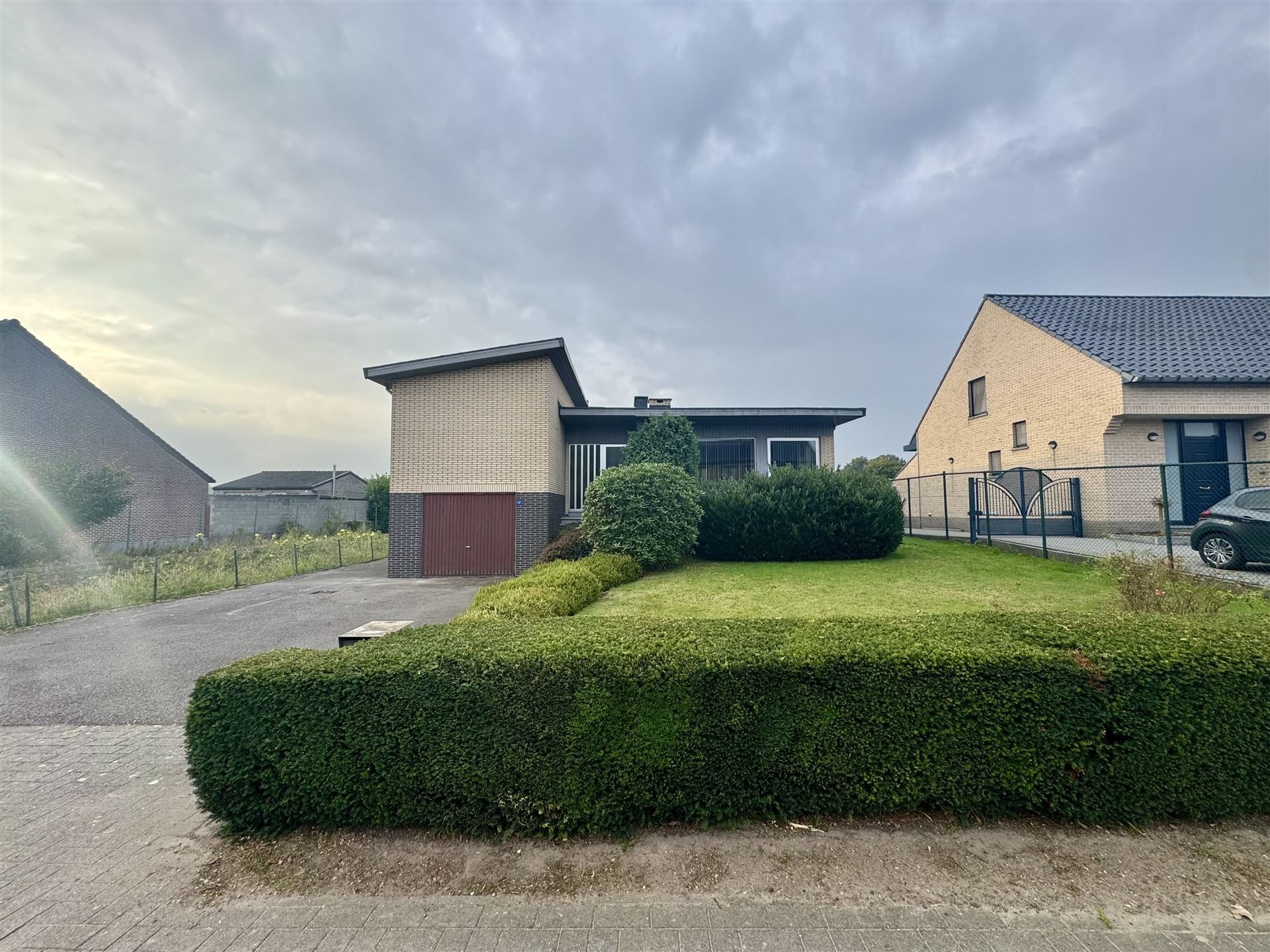 ()=>{if(producerUpdateValueVersion(node),producerAccessed(node),node.value===ERRORED)throw node.error;return node.value} Molenstraat 47 - 3630 MAASMECHELEN