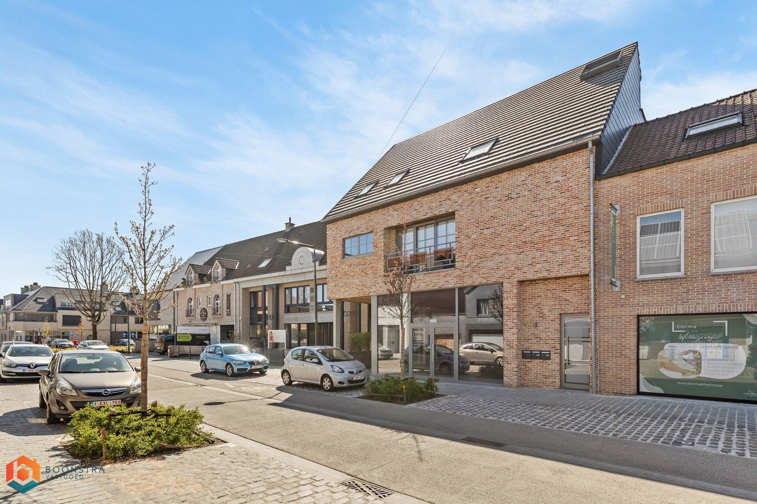 In te richten handelsgelijkvloers op toplocatie te Keerbergen foto {{pictureIndex}}