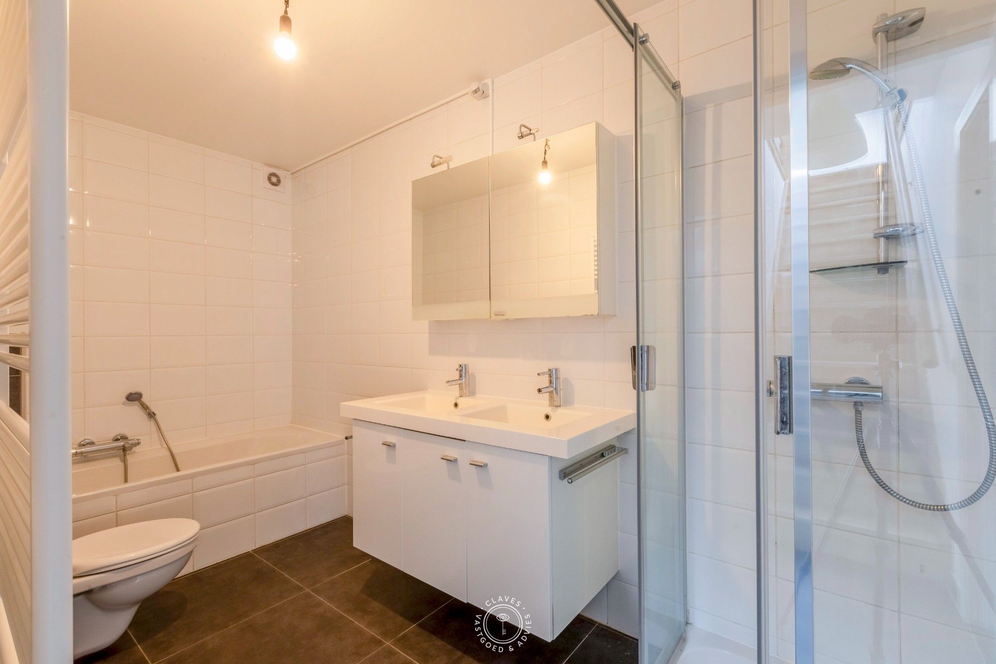 Instapklaar duplexappartement met 3 slaapkamers in Temse foto 11