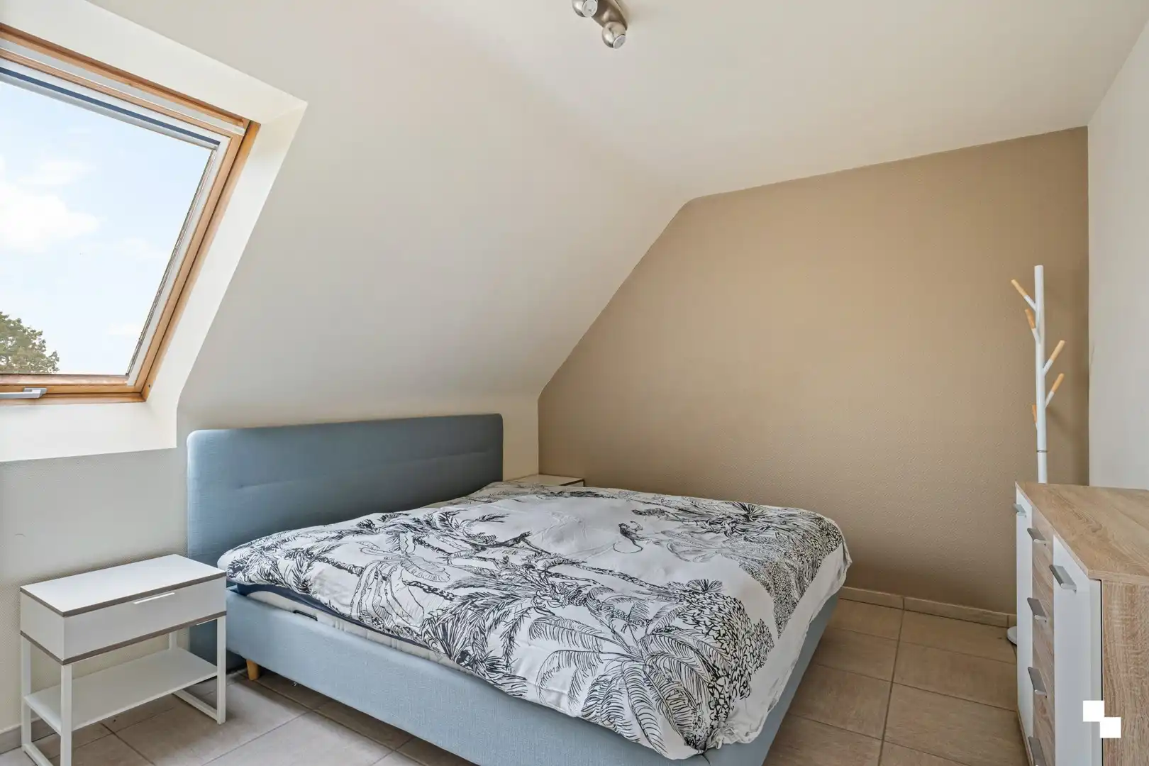 Ruim duplex appartement met garage nabij hartje Lendelede foto 10