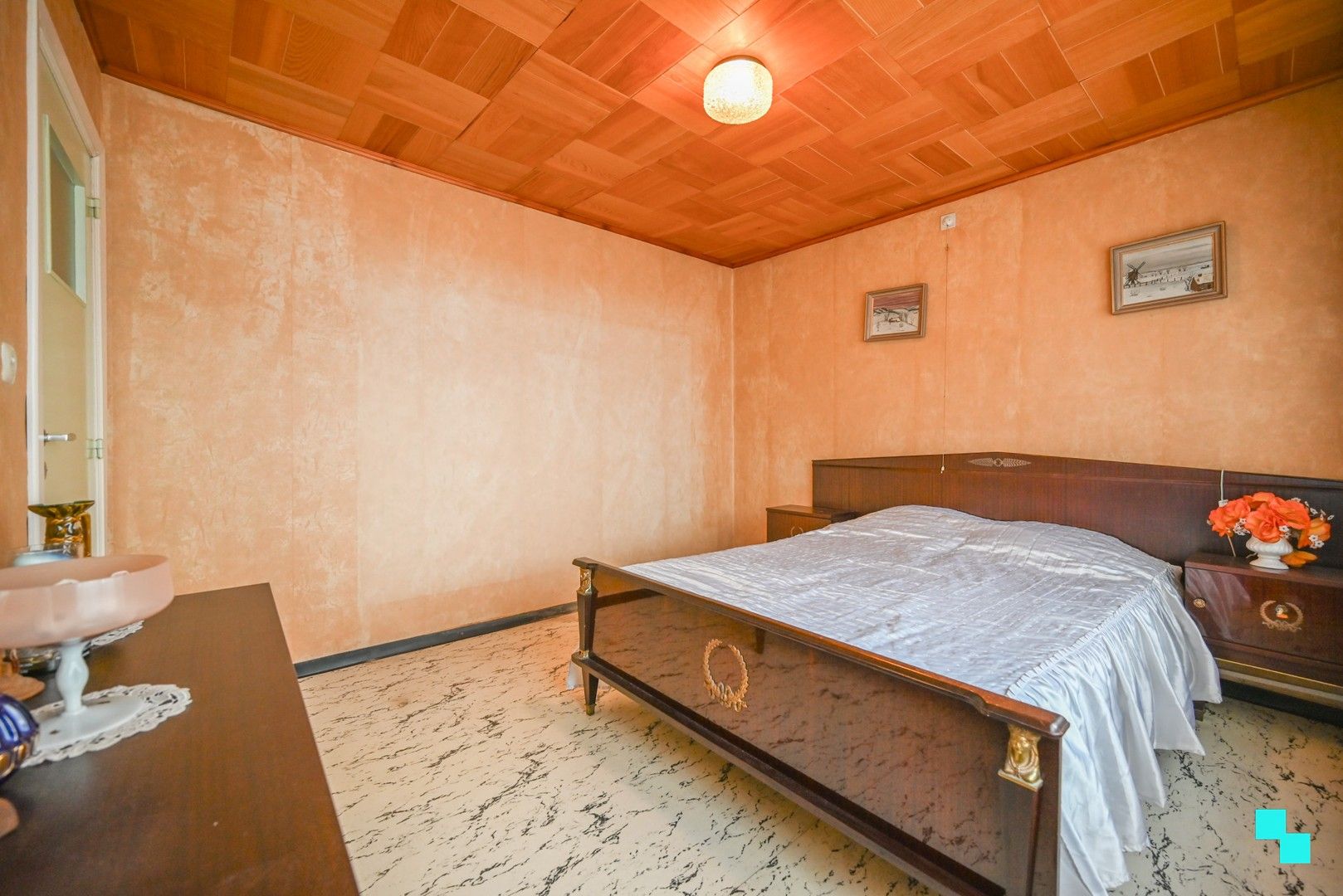 Halfopen bebouwing in rustige woonwijk te Ledegem foto 28