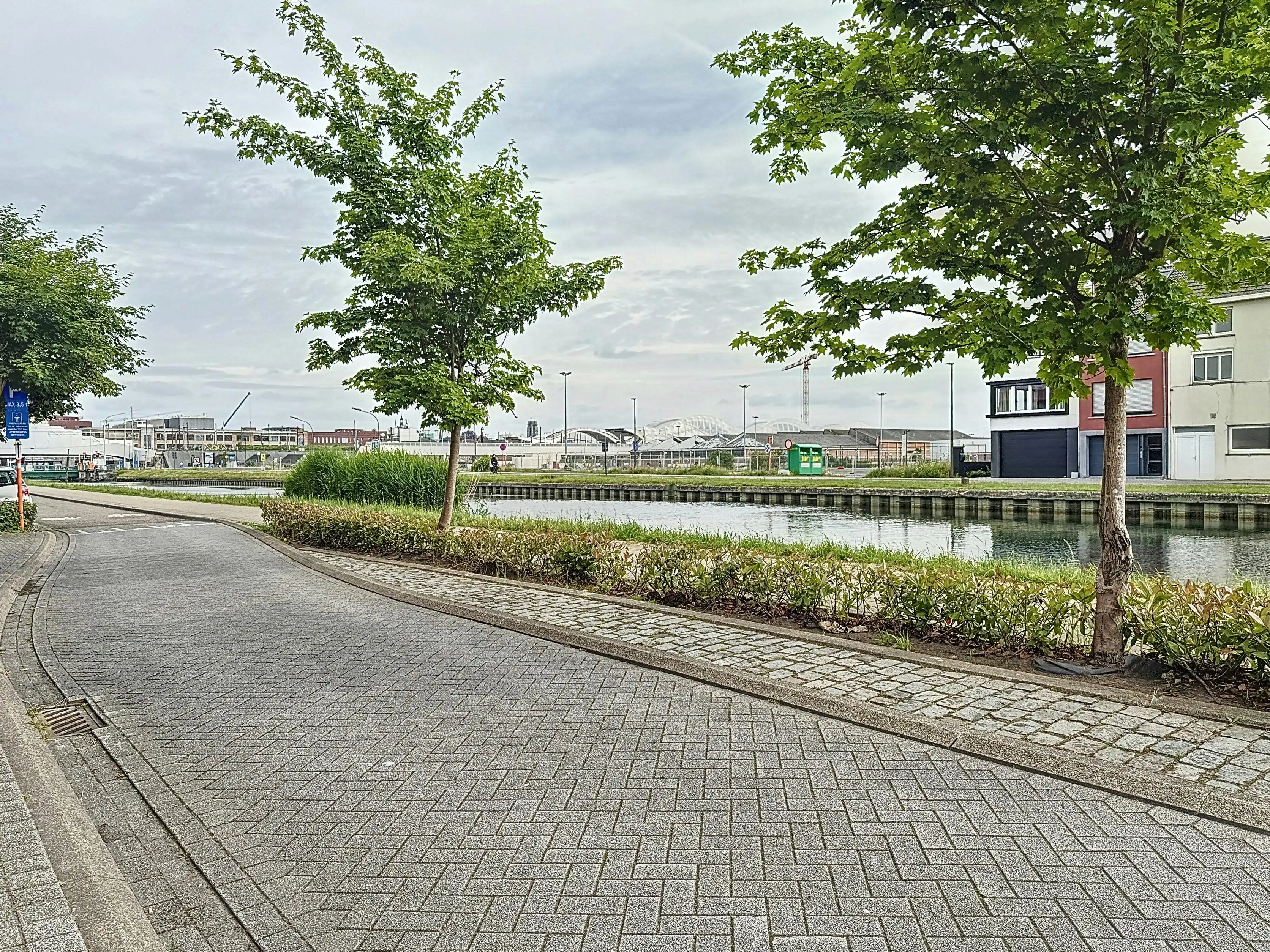 Ruime inpandige garage of opslagplaats te Mechelen Zuid foto 10