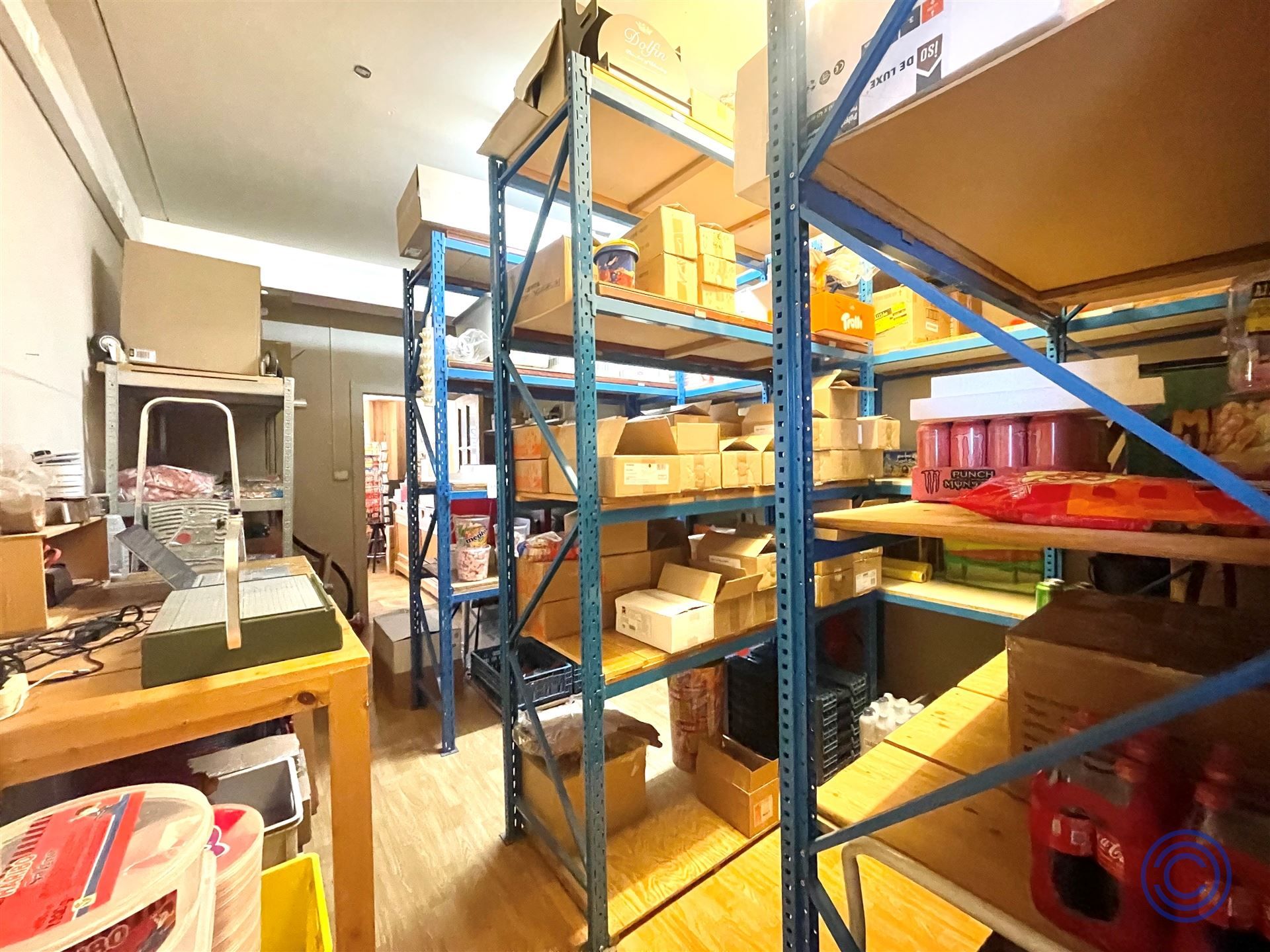 Overname handelsfonds – authentieke snoepwinkel op toplocatie! foto 6