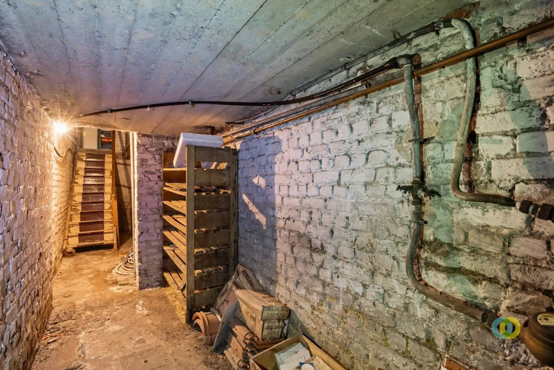 Bel-étage woning met grote garage foto 13