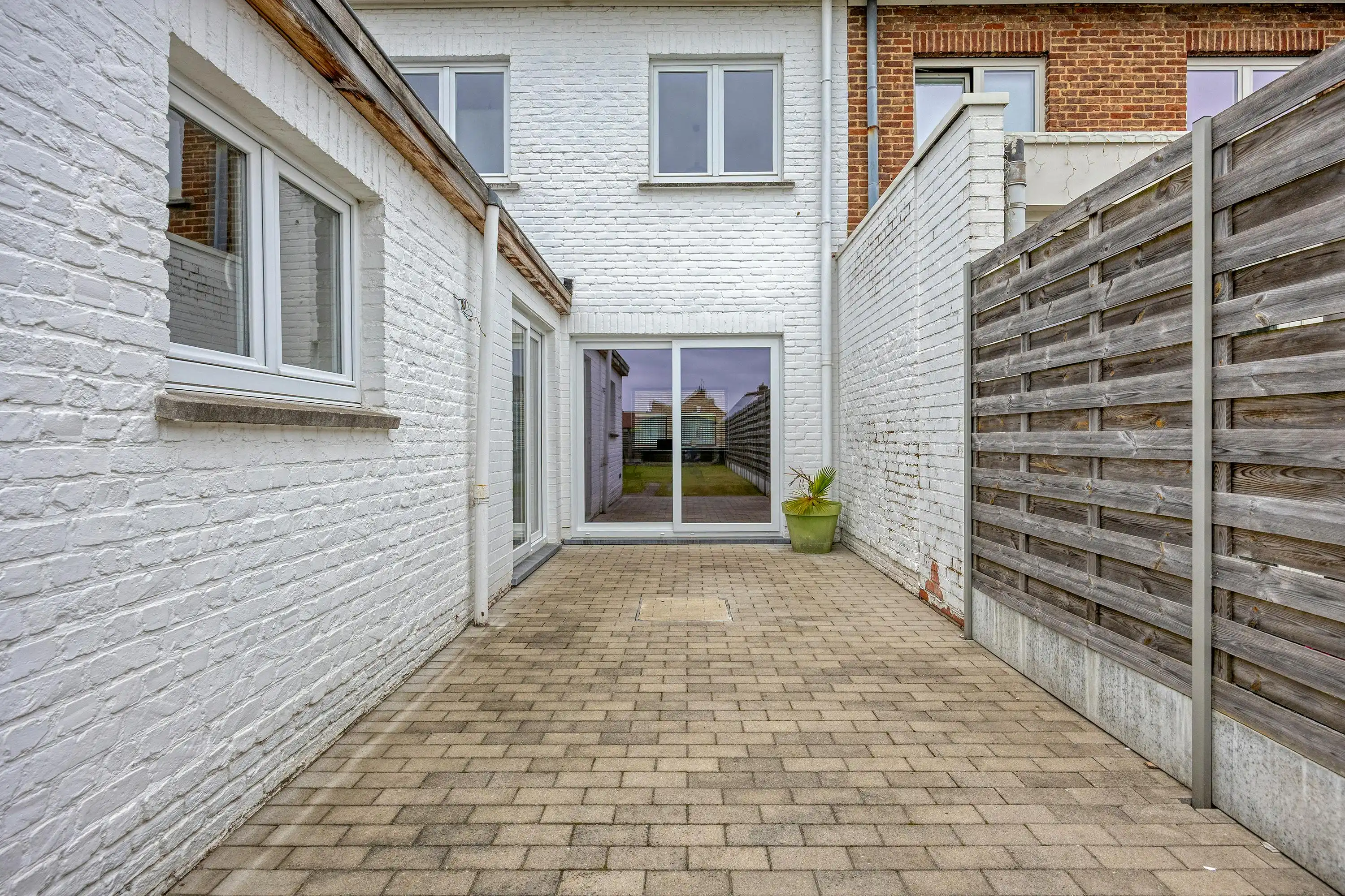 Recent gerenoveerd huis met 3 kamers te koop in Beveren-Leie foto 10
