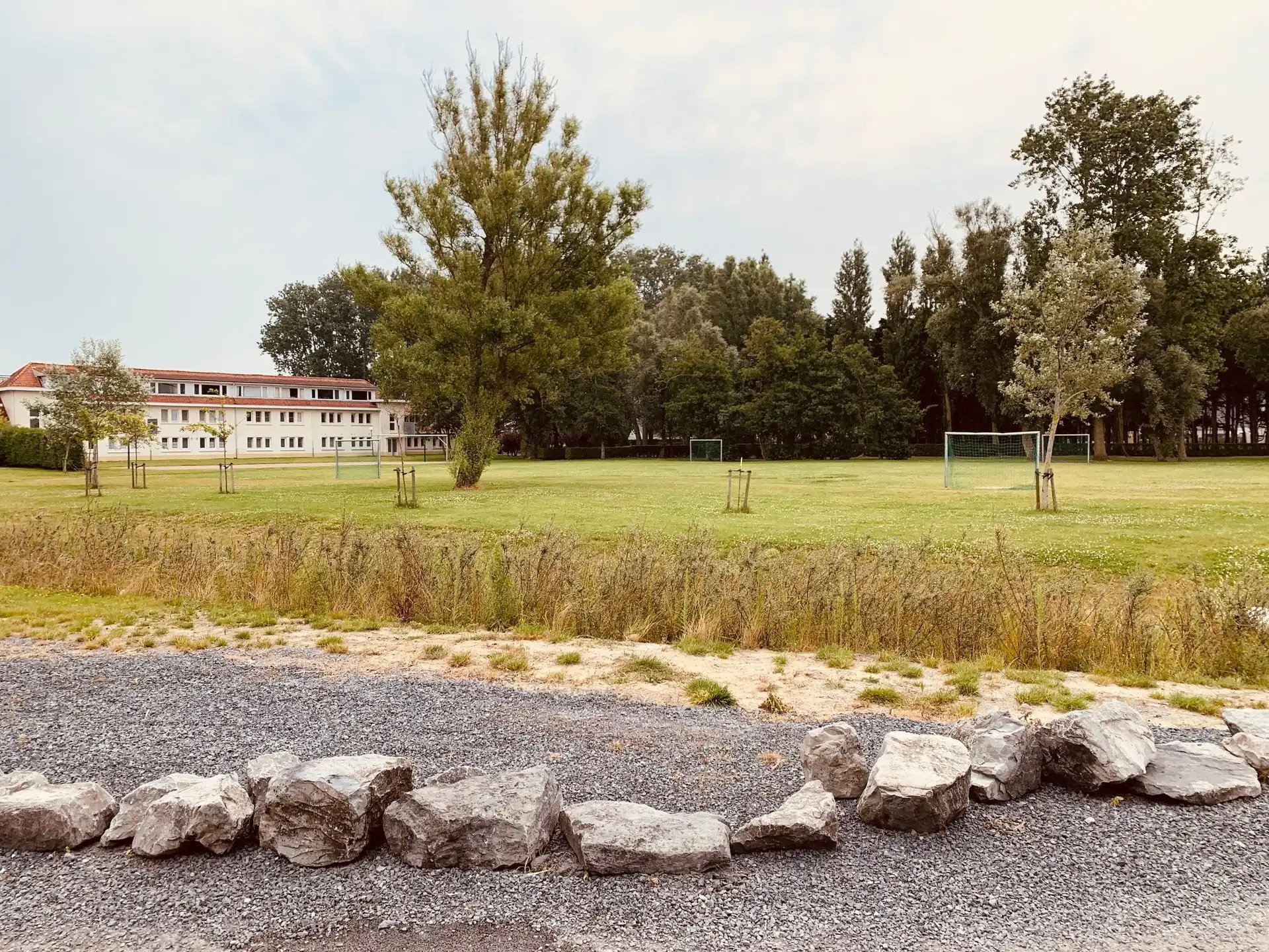 Instapklaar en smaakvol gerenoveerd appartement te koop in Park Atlantis, Vosseslag – De Haan. foto 10