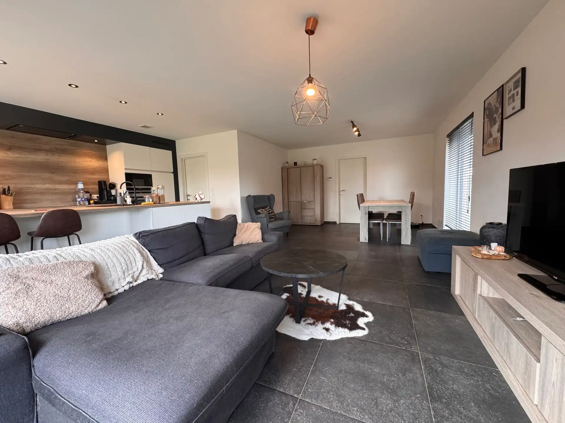 Moderne woning met 3 slaapkamers  foto 3