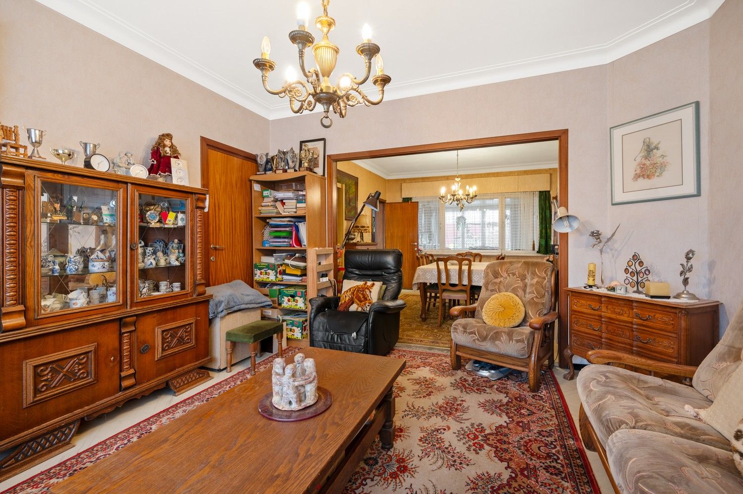 Te renoveren woning met magazijn en veel potentieel op toplocatie in Lint foto 3