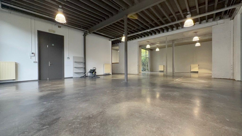 Instapklaar kantoor te huur in wijk Zurenborg te Antwerpen foto 12