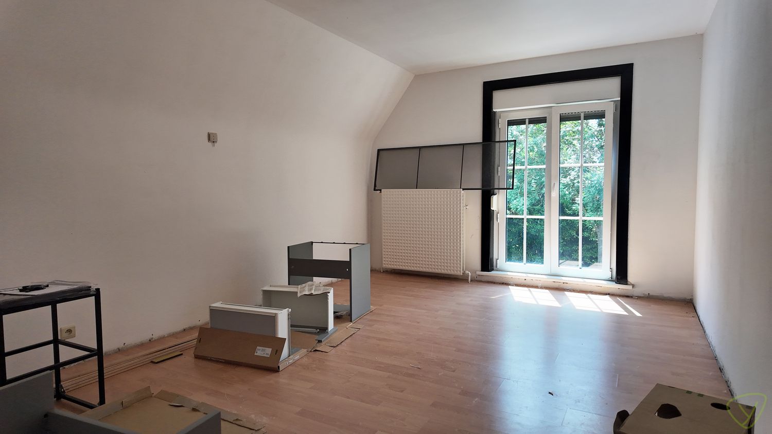 Zonnig en rustig gelegen alleenstaande woning te Eeklo! foto 12
