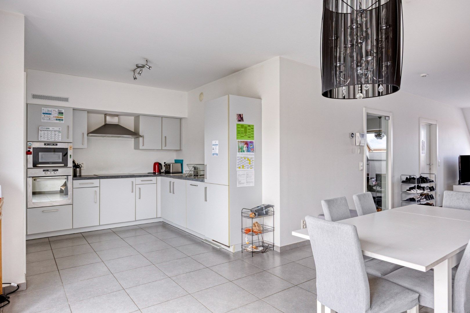 Ruime, moderne duplex met 3 slaapkamers, dressing én zolder – instapklaar en energiezuinig! foto 6