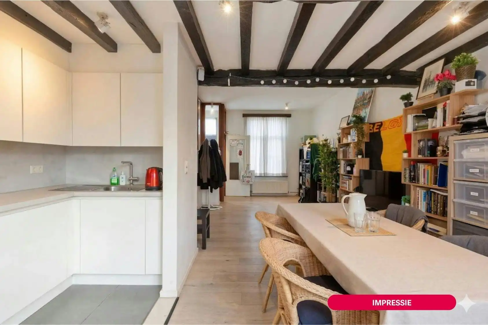 Huis te koop met 2 slaapkamers in Brugge centrum foto 6