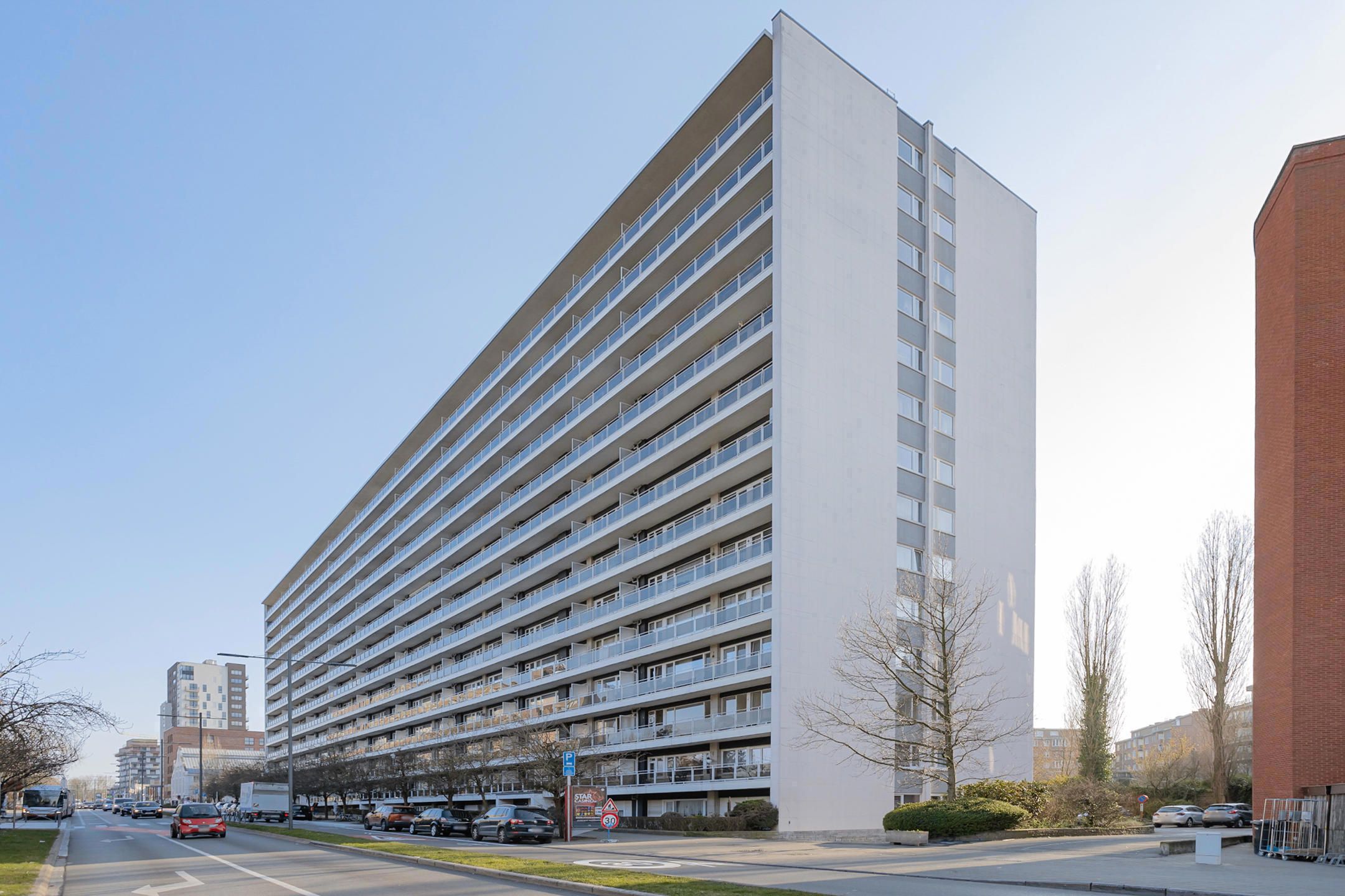 Appartement + terras met panoramisch zicht  foto 11