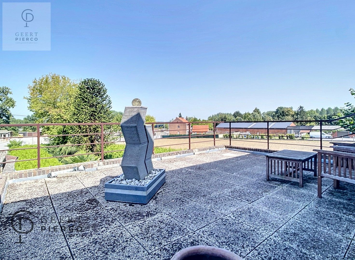 Gezellige woonst gelegen op een superlocatie foto 22