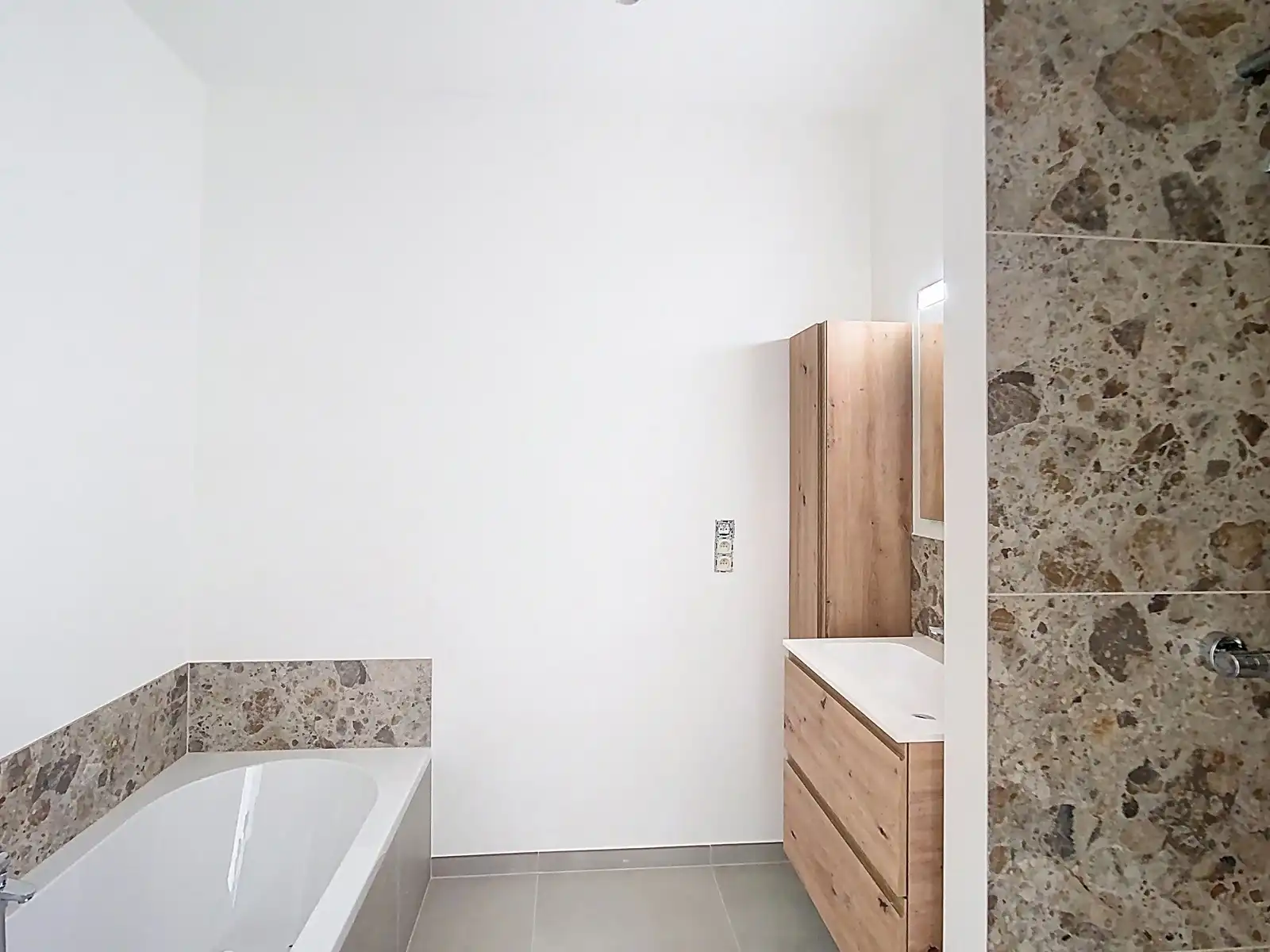 Appartement te huur foto 6