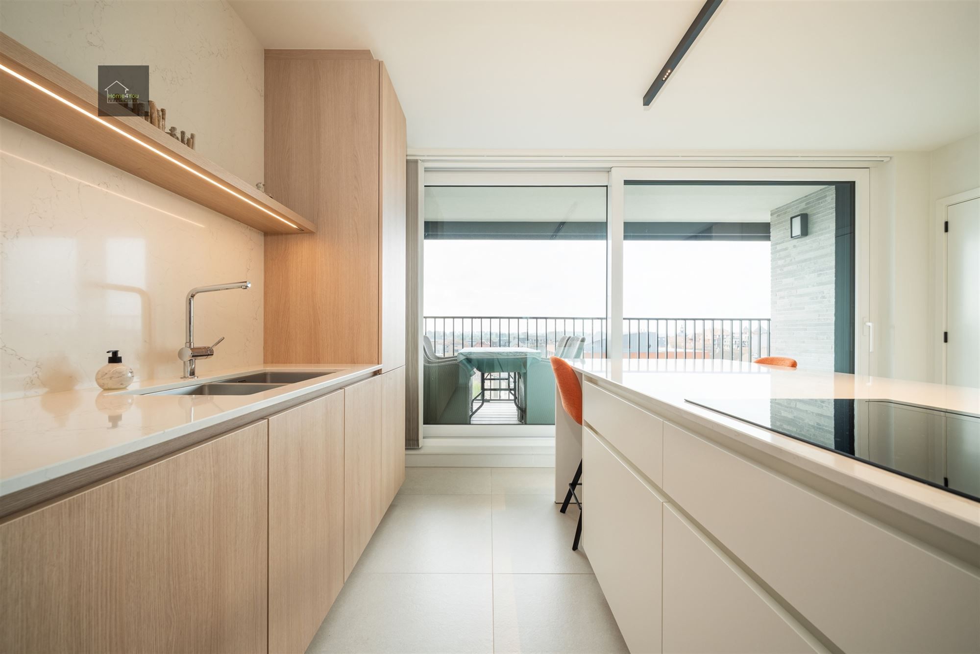 Exclusief nieuwbouwappartement met panoramisch uitzicht! foto 5
