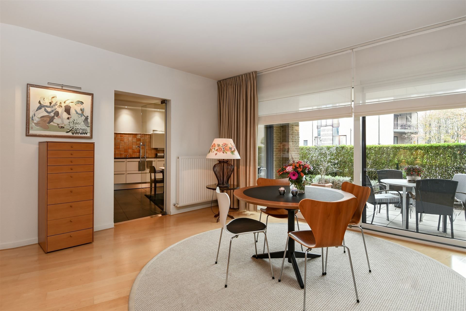 Luxueus en instapklaar appartement met 3 terrassen en ondergrondse garagebox in residentie “Leemhoek III” te Maaseik. foto 16