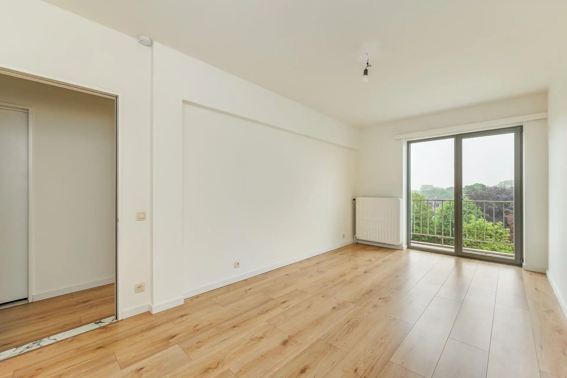 Groot appartement te koop in hartje Mortsel foto 8