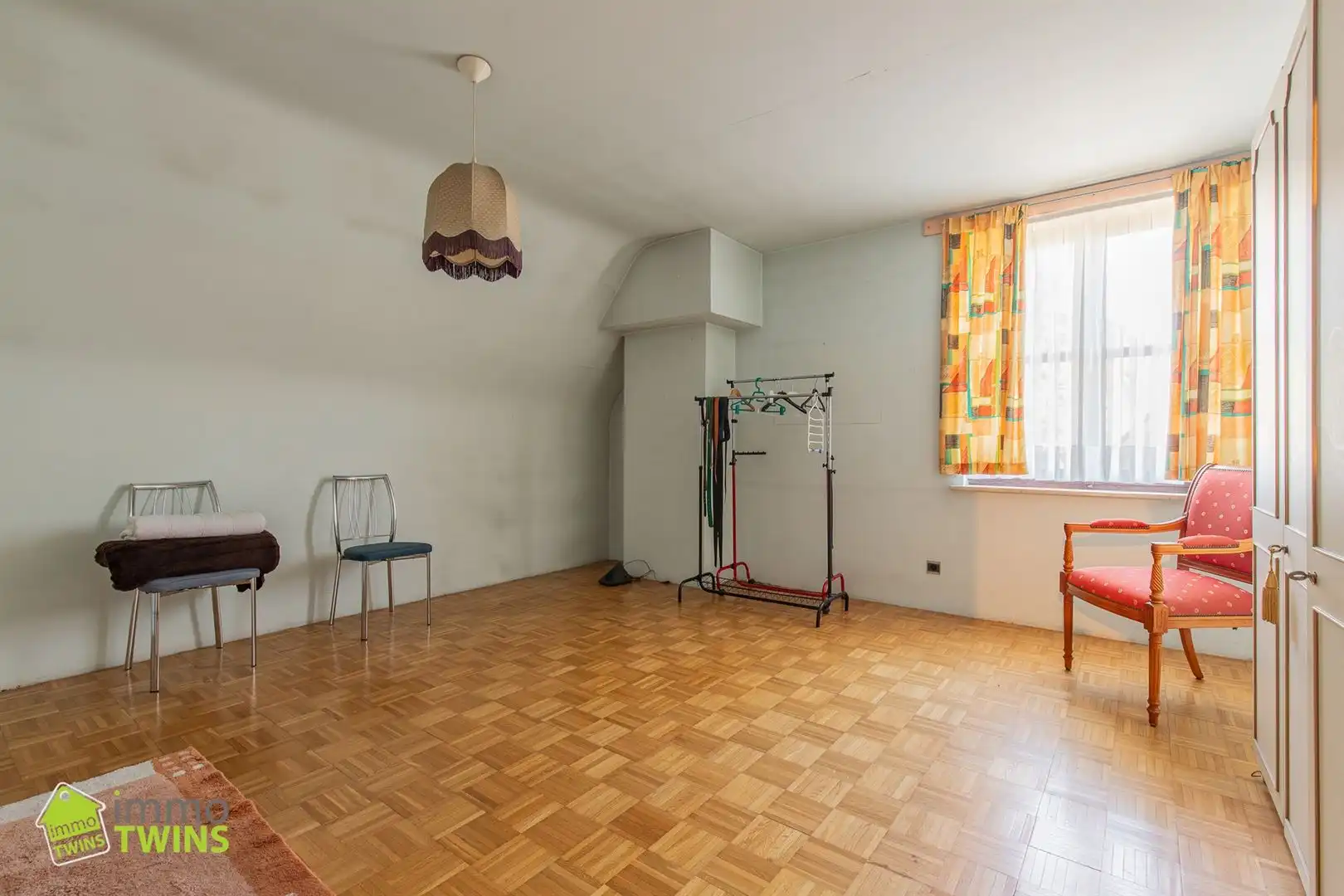 Uitzonderlijk ruime en veelzijdige praktijkwoning / cohousing met tal van mogelijkheden foto 39