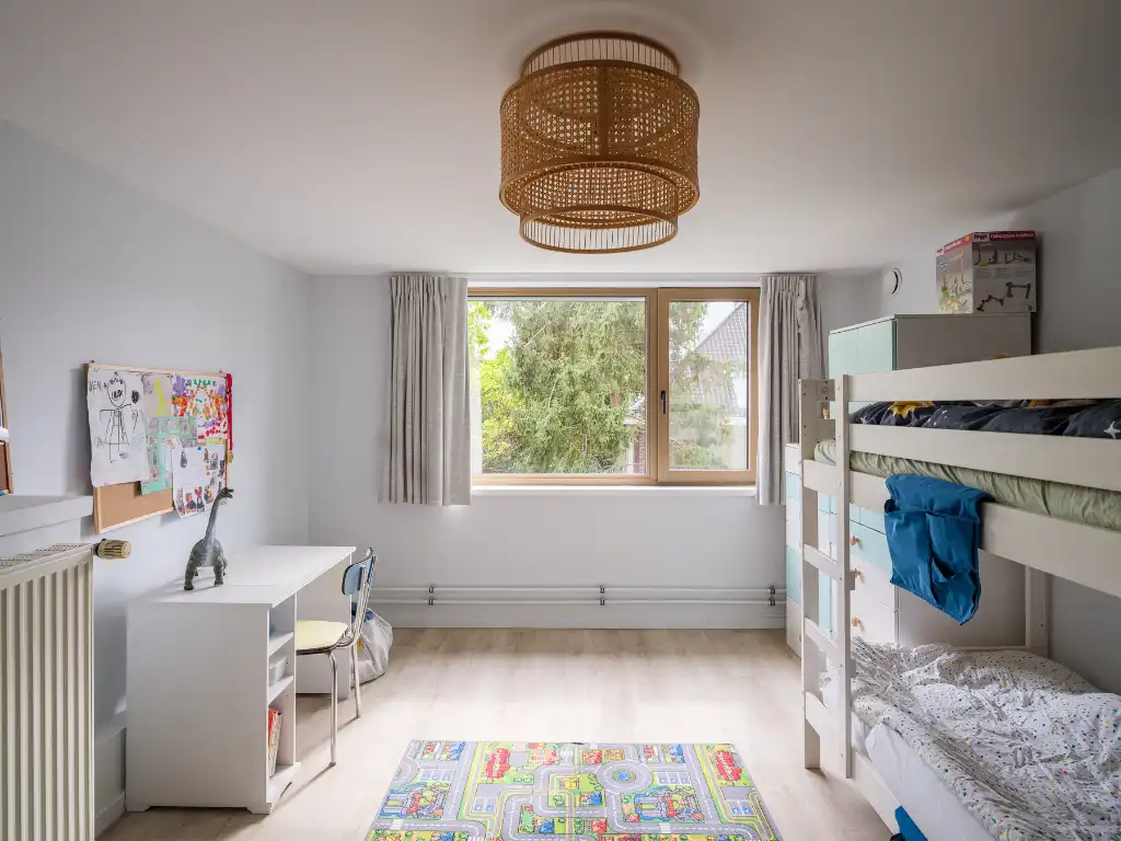 Karaktervolle burgerwoning (225 m²) met romantische tuin, gelegen in de gegeerde stationsbuurt foto 22