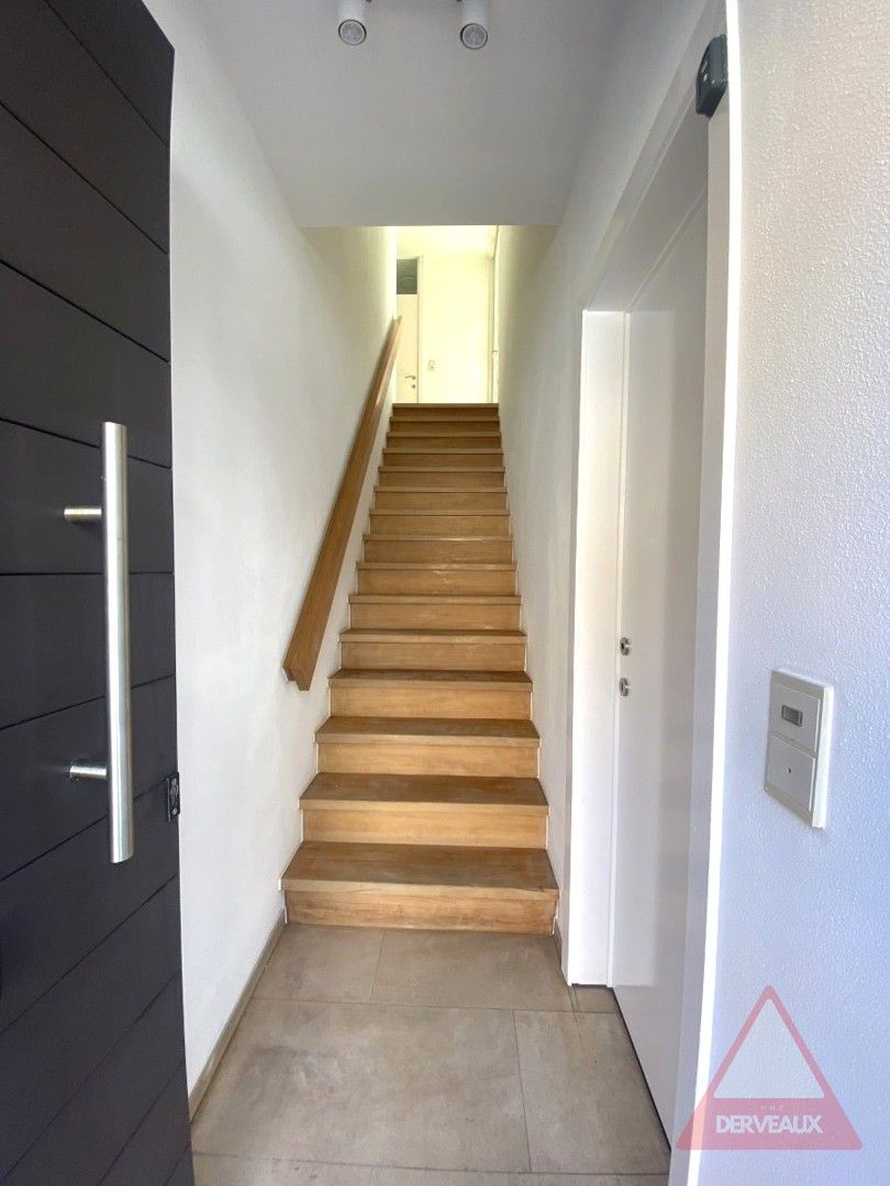 Roeselare – Duplexappartement met 3 slaapkamers en zonnig terras foto 2