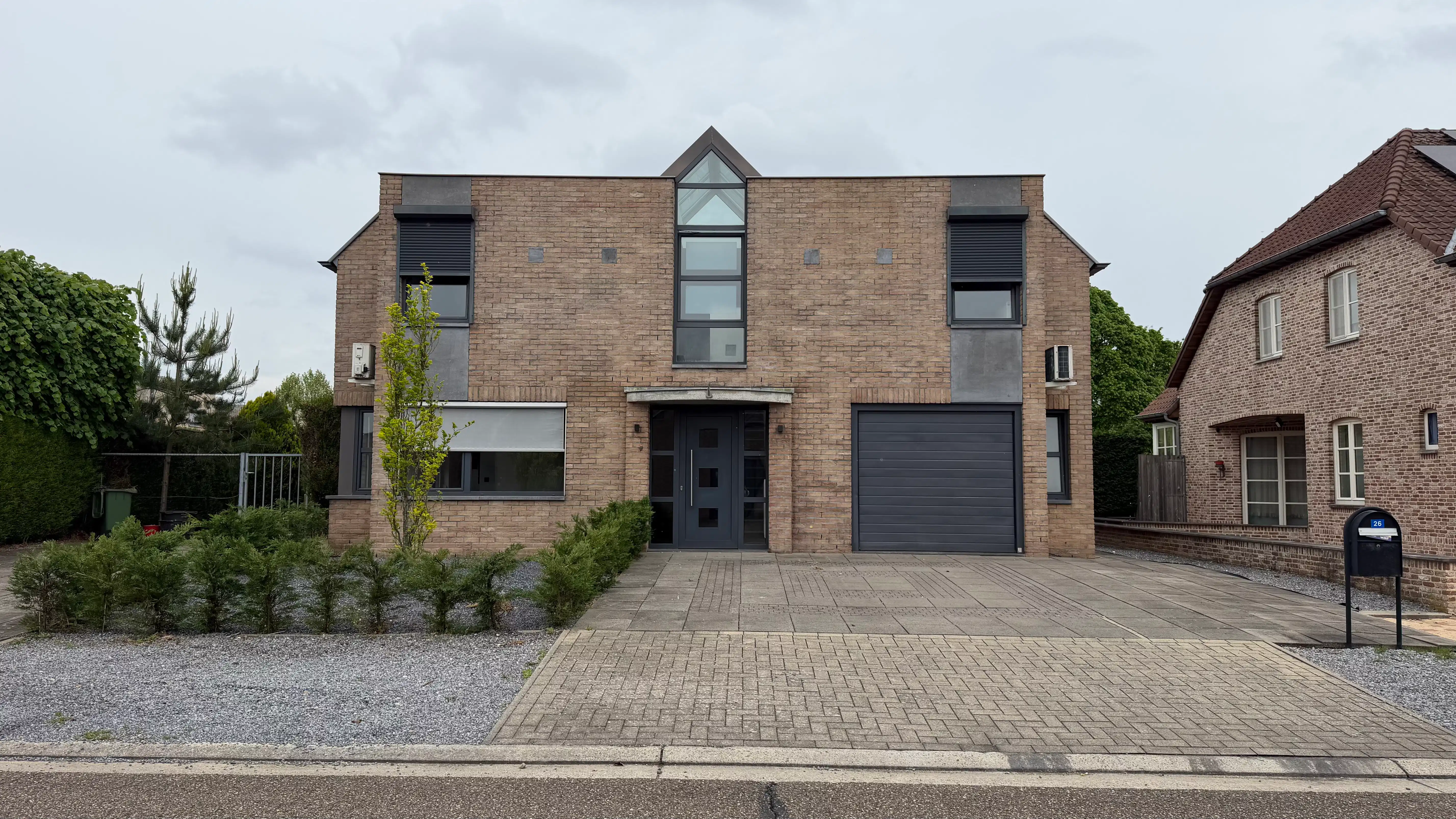 RUIME GEZINSWONING MET 5+ SLPKS TE HUUR foto {{pictureIndex}}