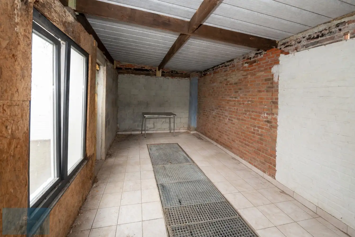 ✨ Volledig gerenoveerde halfopen woning met 2 slaapkamers in Genk foto 4