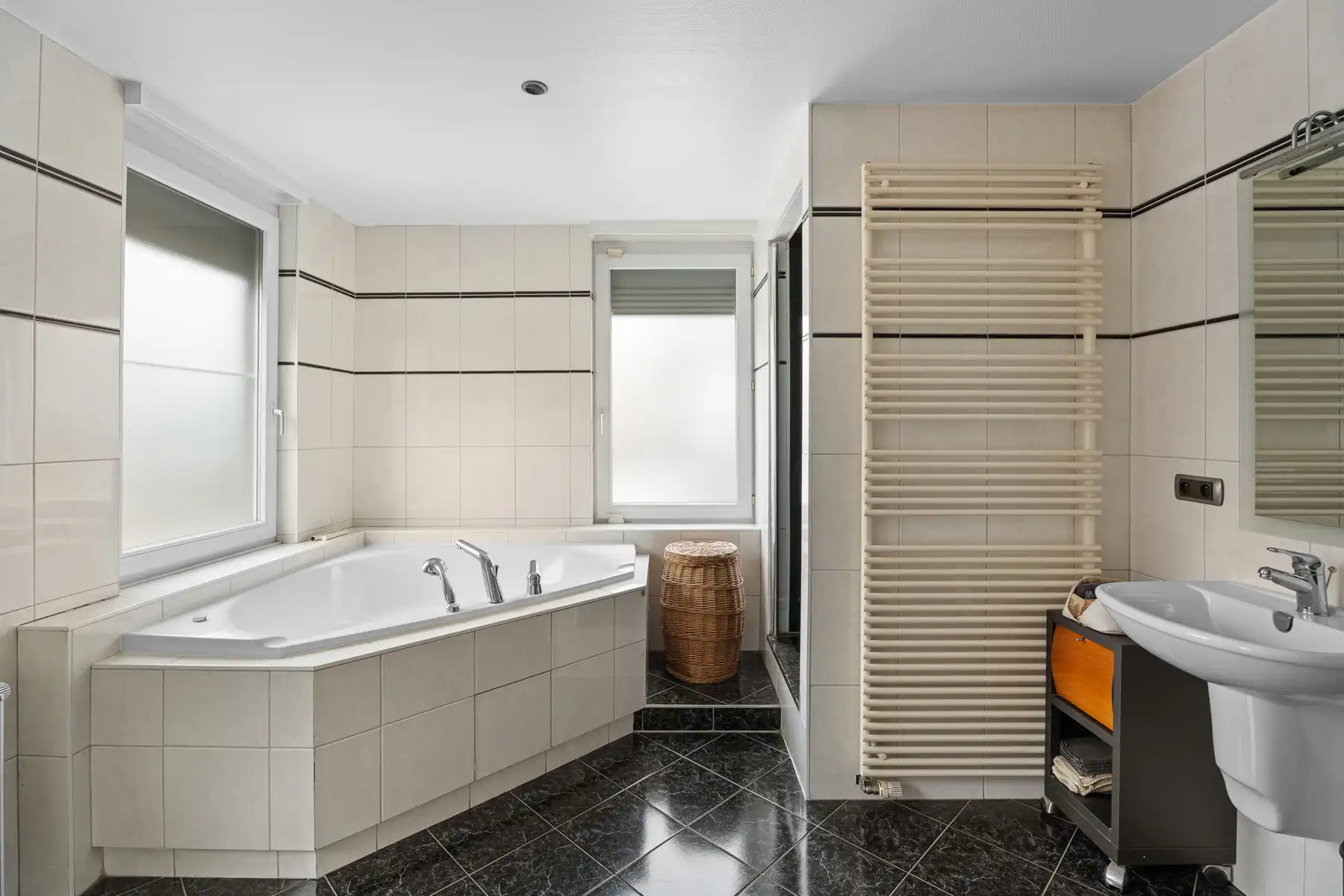 Handelspand met woonst in centrum Geraardsbergen! foto 23