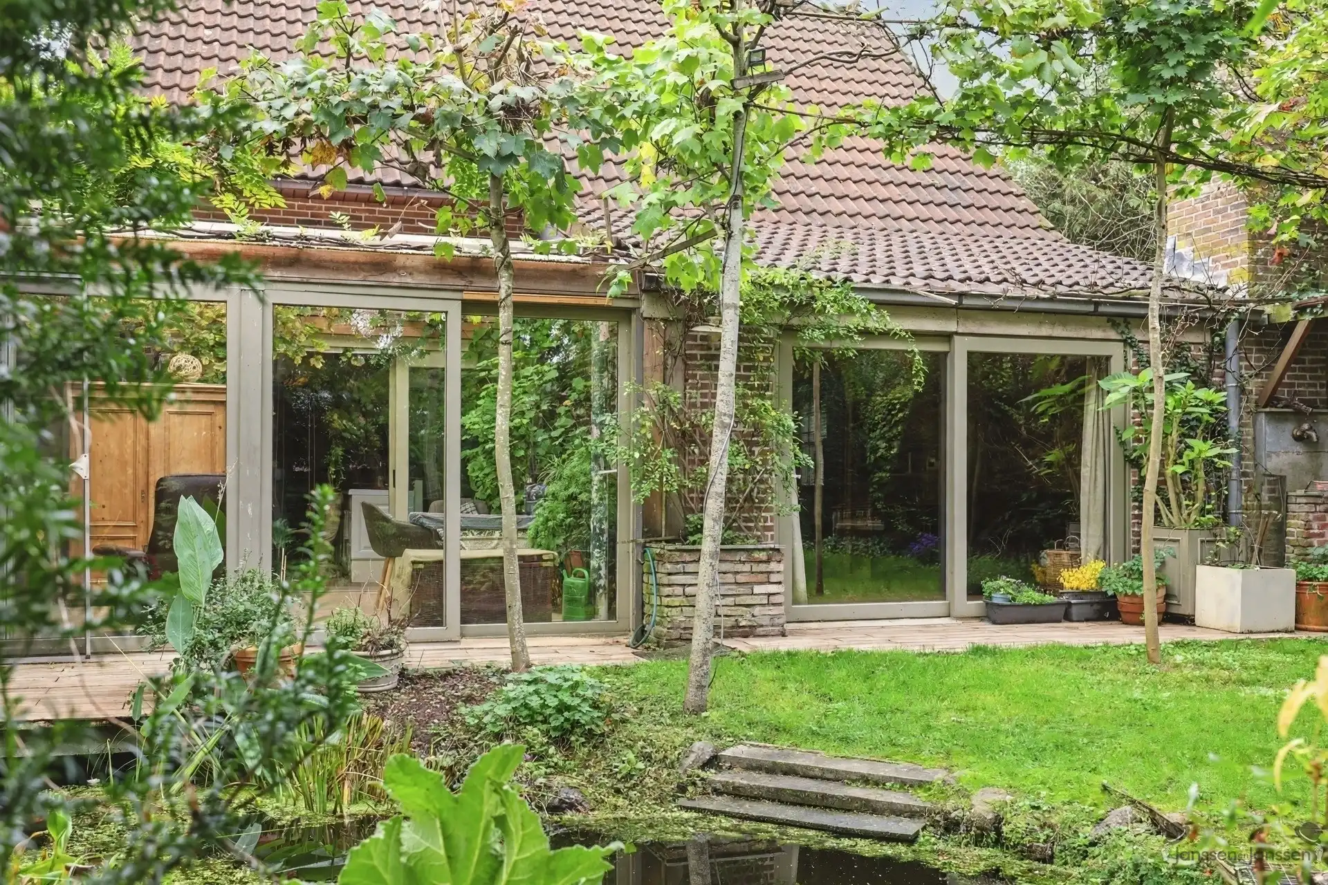 Vrijstaande woning in prachtige groene omgeving op perceel van 955m² foto 21