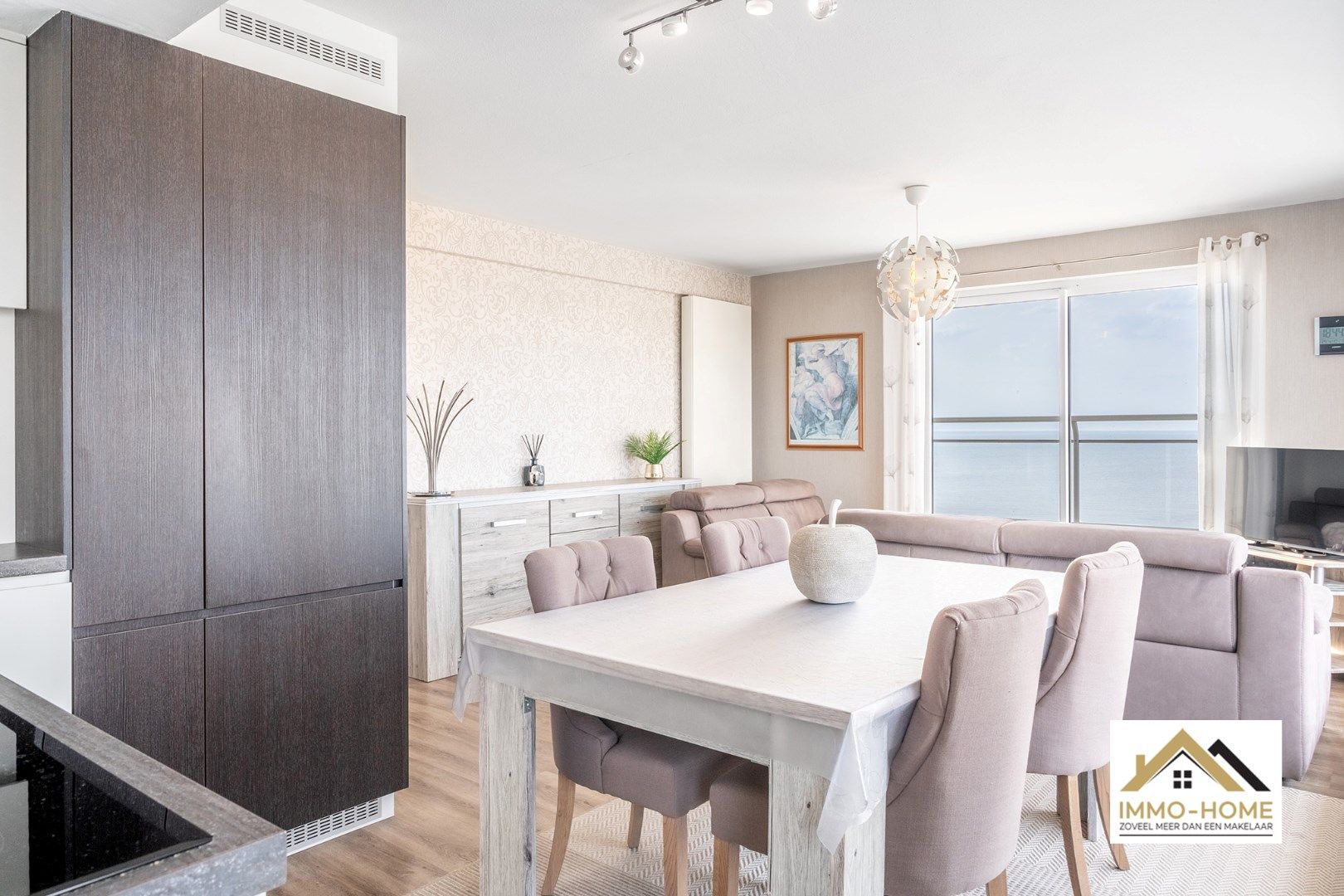 Prachtig hoekappartement met frontaal zeezicht foto 11