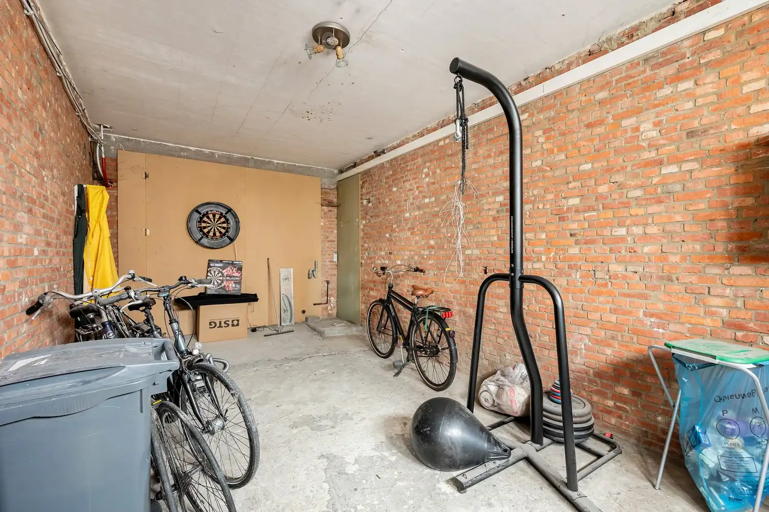 Ruime bel-etagewoning met tal van mogelijkheden op gunstige locatie. foto 4