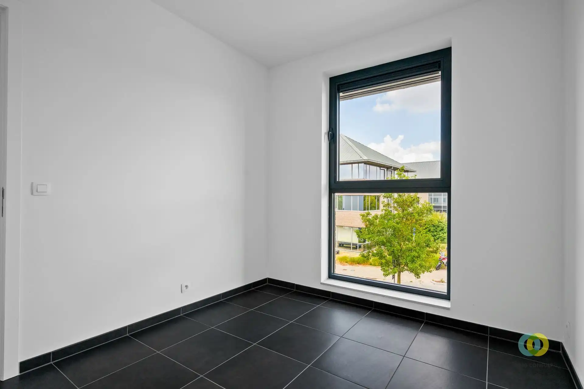 Recent appartement met groot terras foto 8