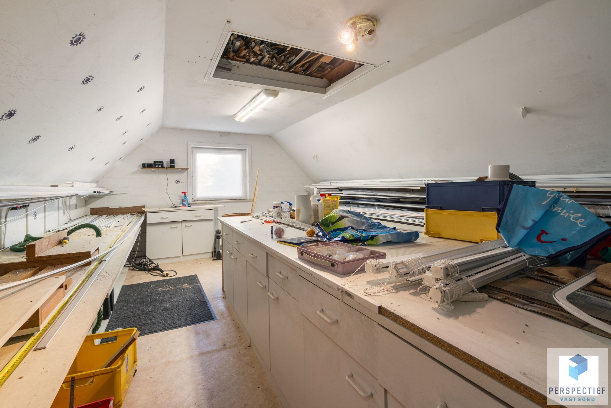 Handelspand met Winkelruimte, Magazijn en Woonst op 1.682 m² foto 47