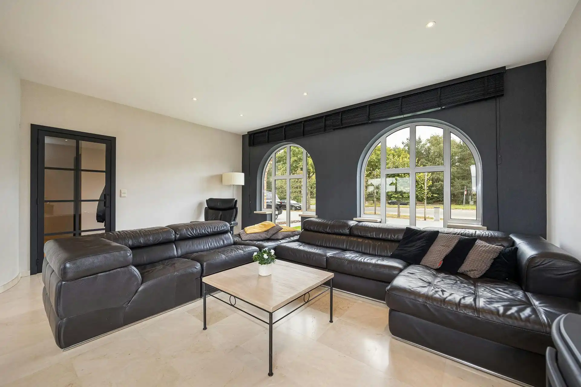 gerenoveerd huis met zwembad op 17 are te koop in Kasterlee foto 10