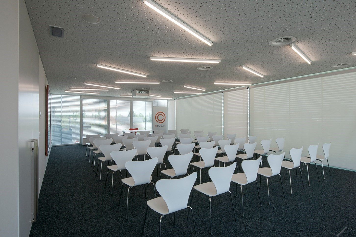 Instapklare kantoorruimte  (32 m²) met parking en alle faciliteiten inclusief, Torhout. foto 31