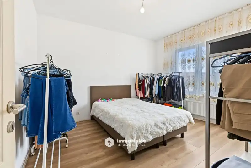 WONING MET 4 SLAAPKAMERS TE KOOP IN ZELZATE foto 12