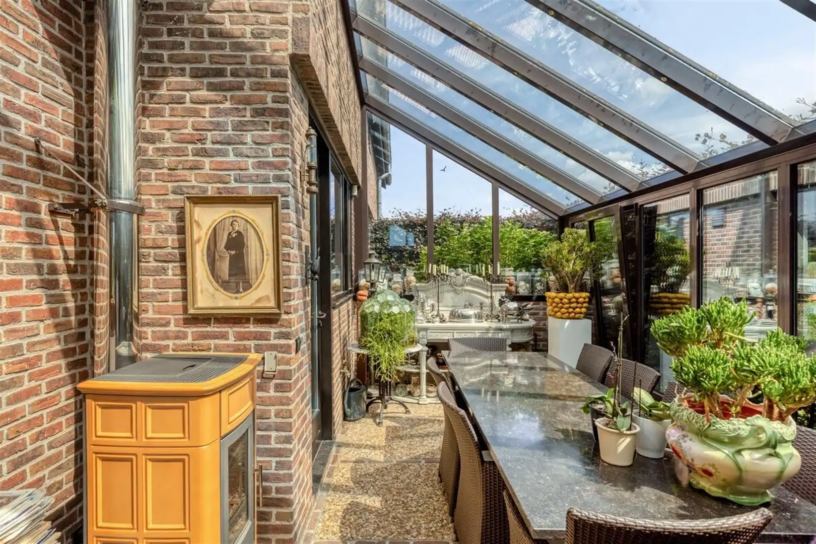 Goed onderhouden villa met prachtige tuin en adembenemende verzichten. foto 25