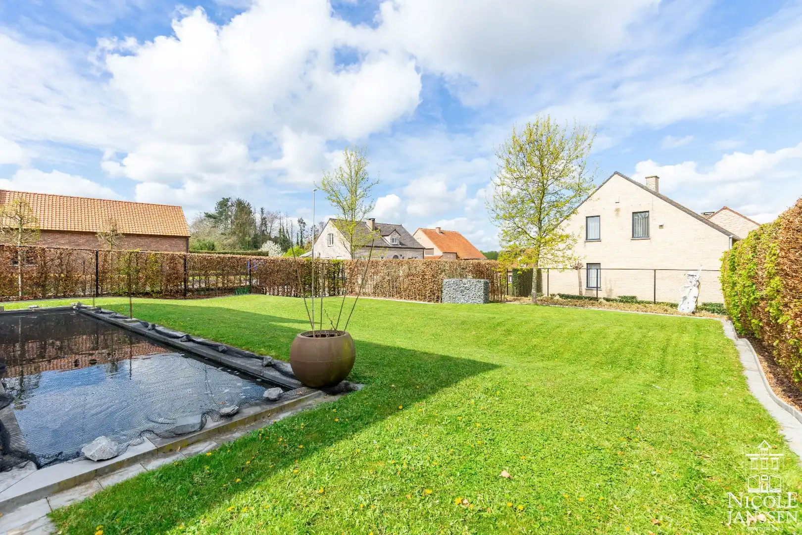 Zeer moderne en luchtige woning met twee slaapkamers gelegen op een rustige locatie foto 36