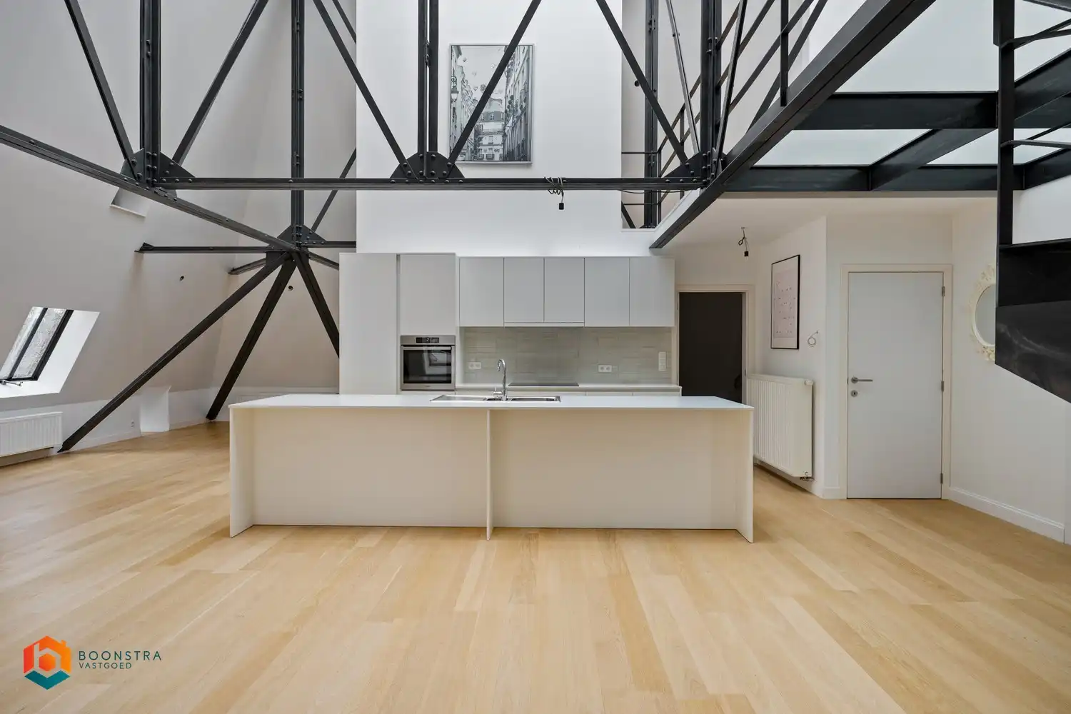 Ruimtelijke industriële loft (+/- 194 m²) met 3 slpkrs foto 7