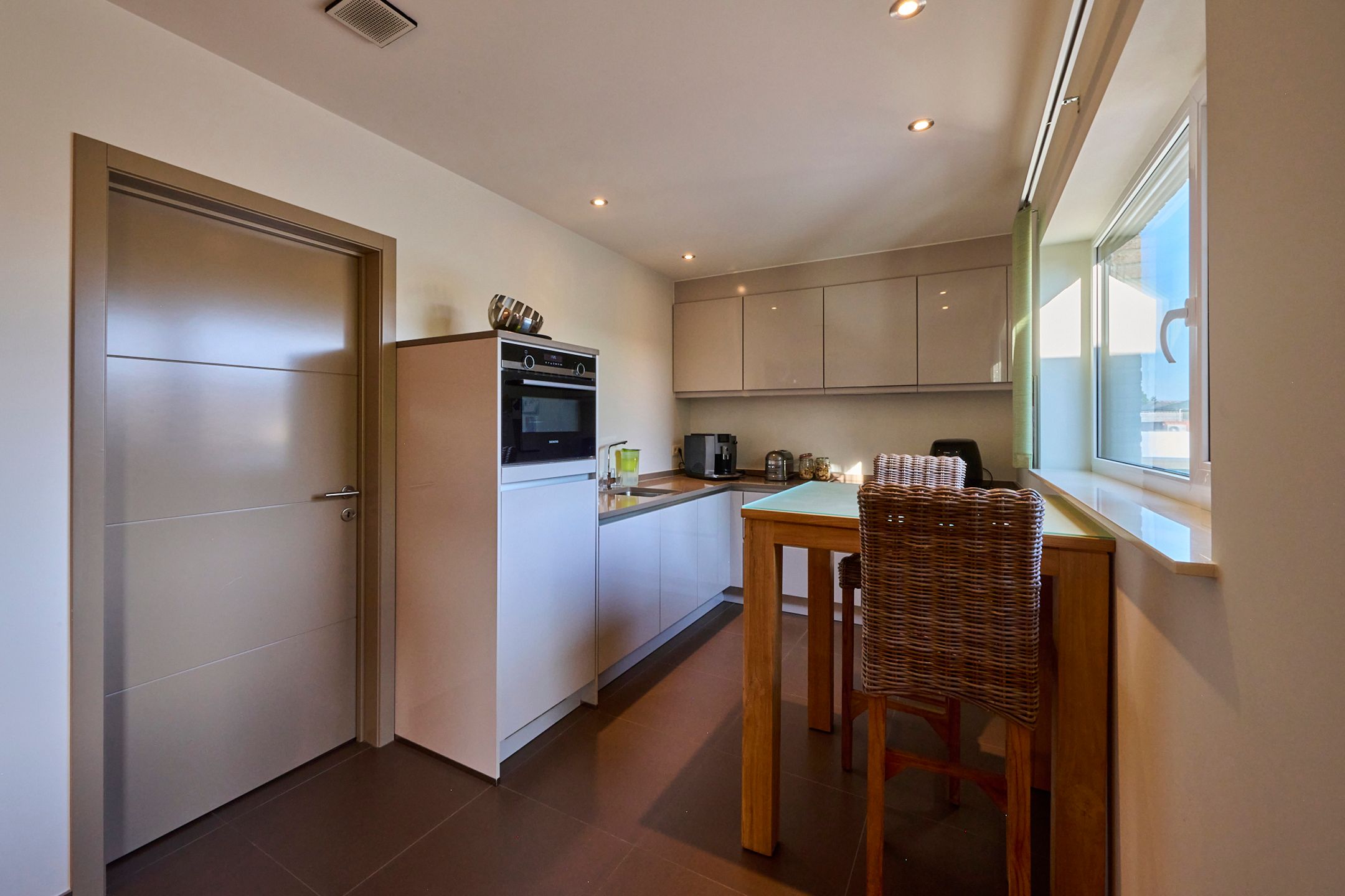 Stijlvol duplex appartement met hoogwaardige afwerking foto 5